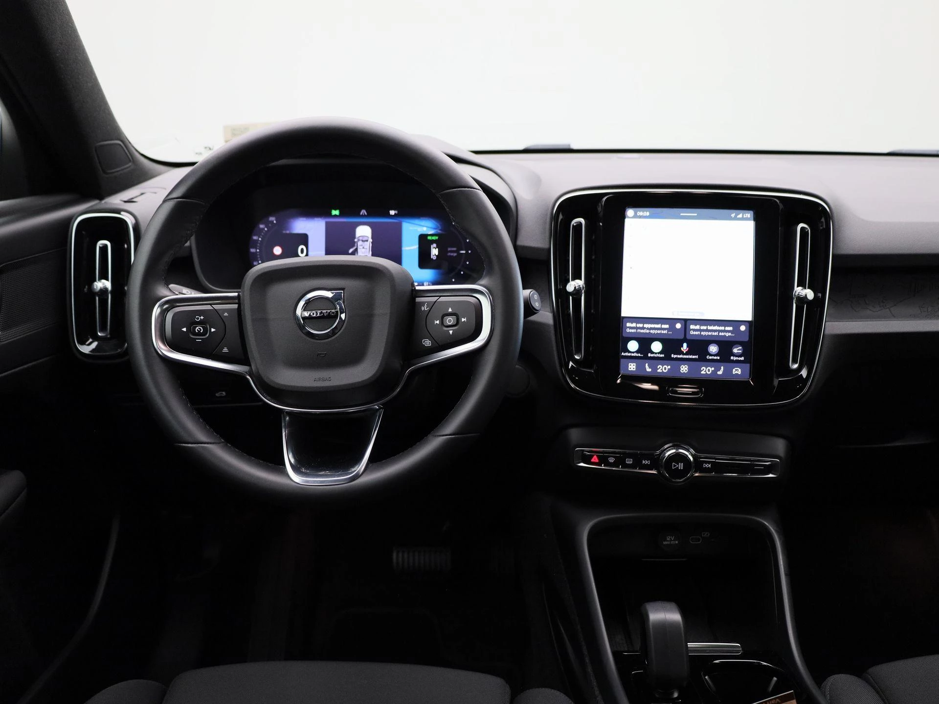 Volvo-XC40-image-6