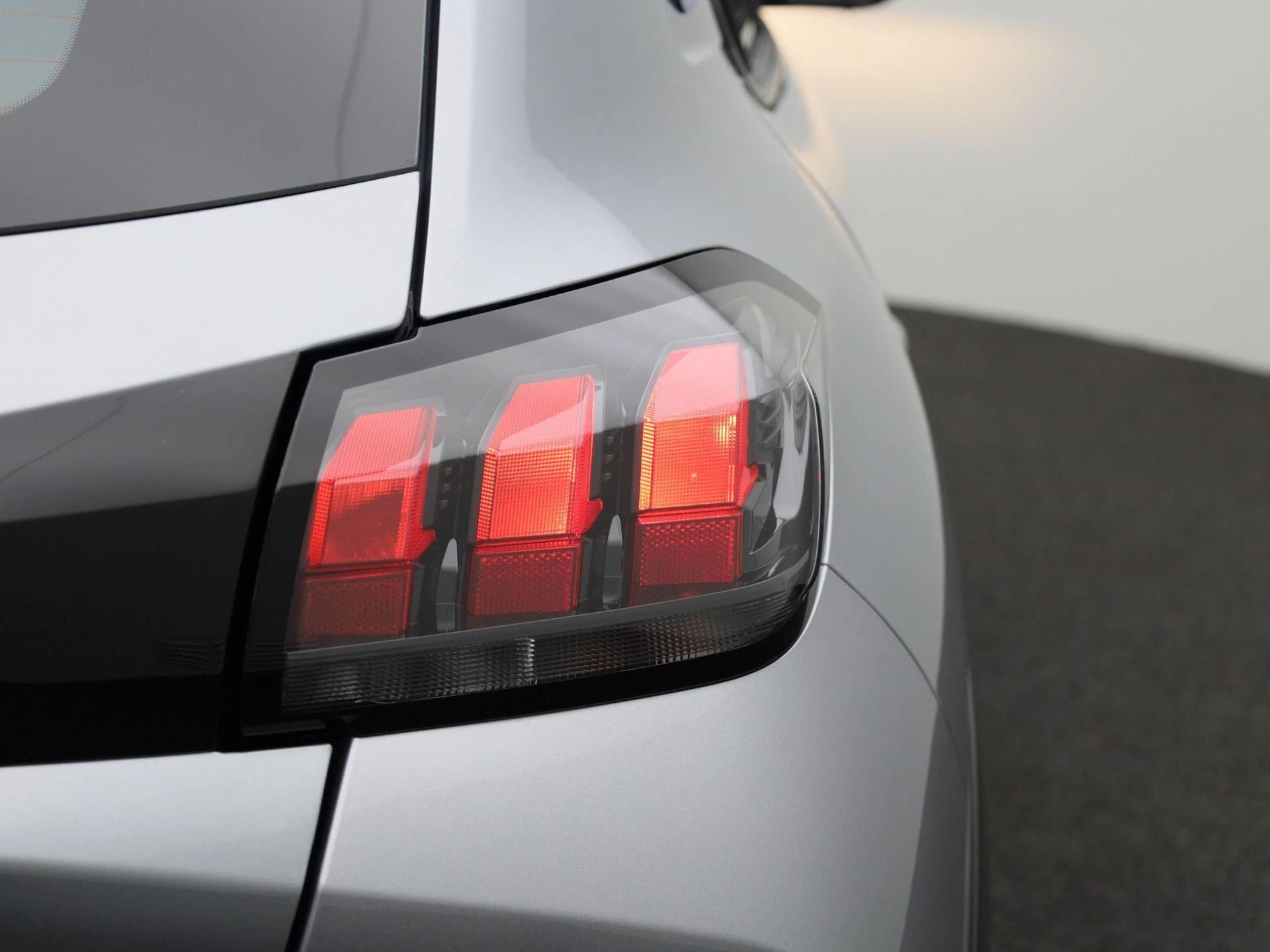 Peugeot e-208 EV Active 50 kWh
