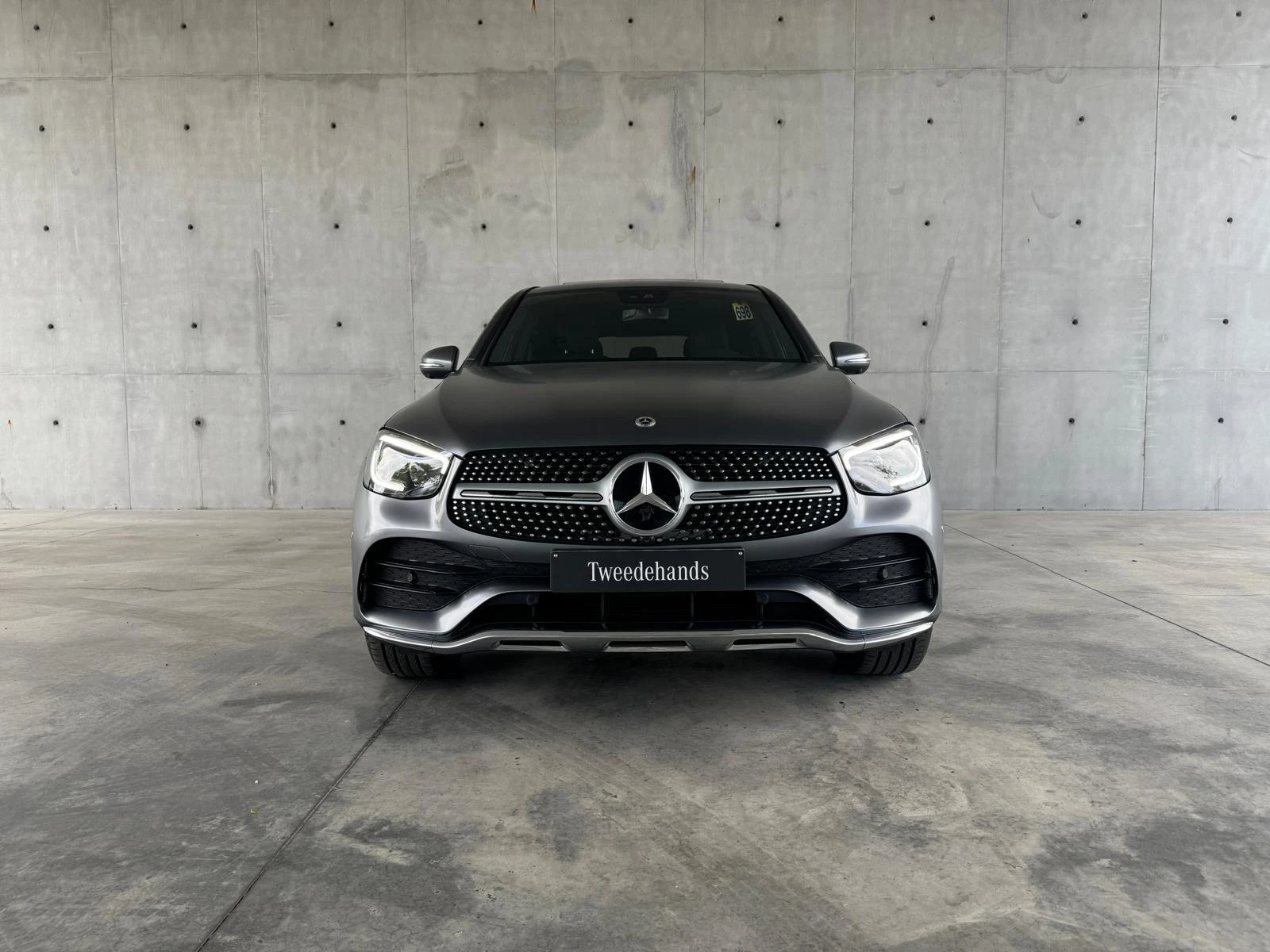 Mercedes-Benz-GLC-image-2