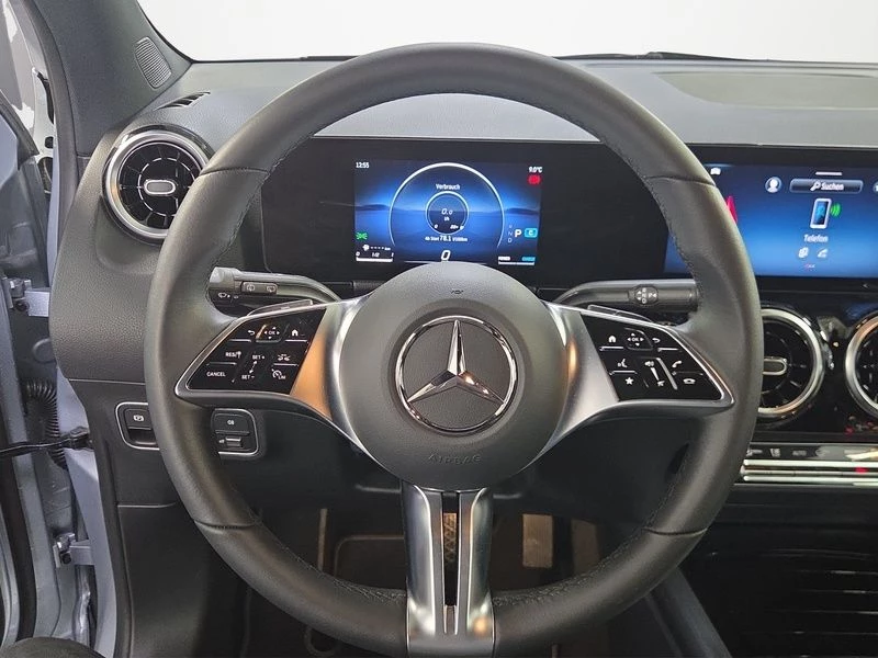 Mercedes-Benz GLA 200 PROGRESSIVE AHK SHZ MBUX NAVI KLIMA Progressive