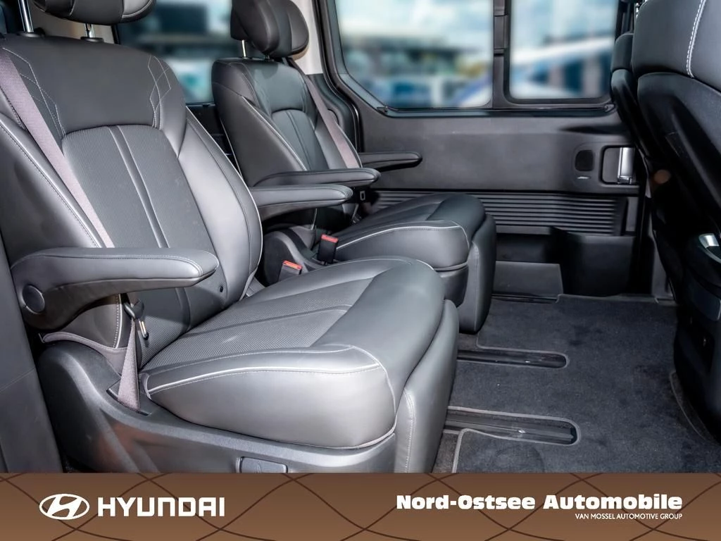 Hyundai Staria 2.2 CRDi SIGNATURE 4WD (7-Sitzer) LED
