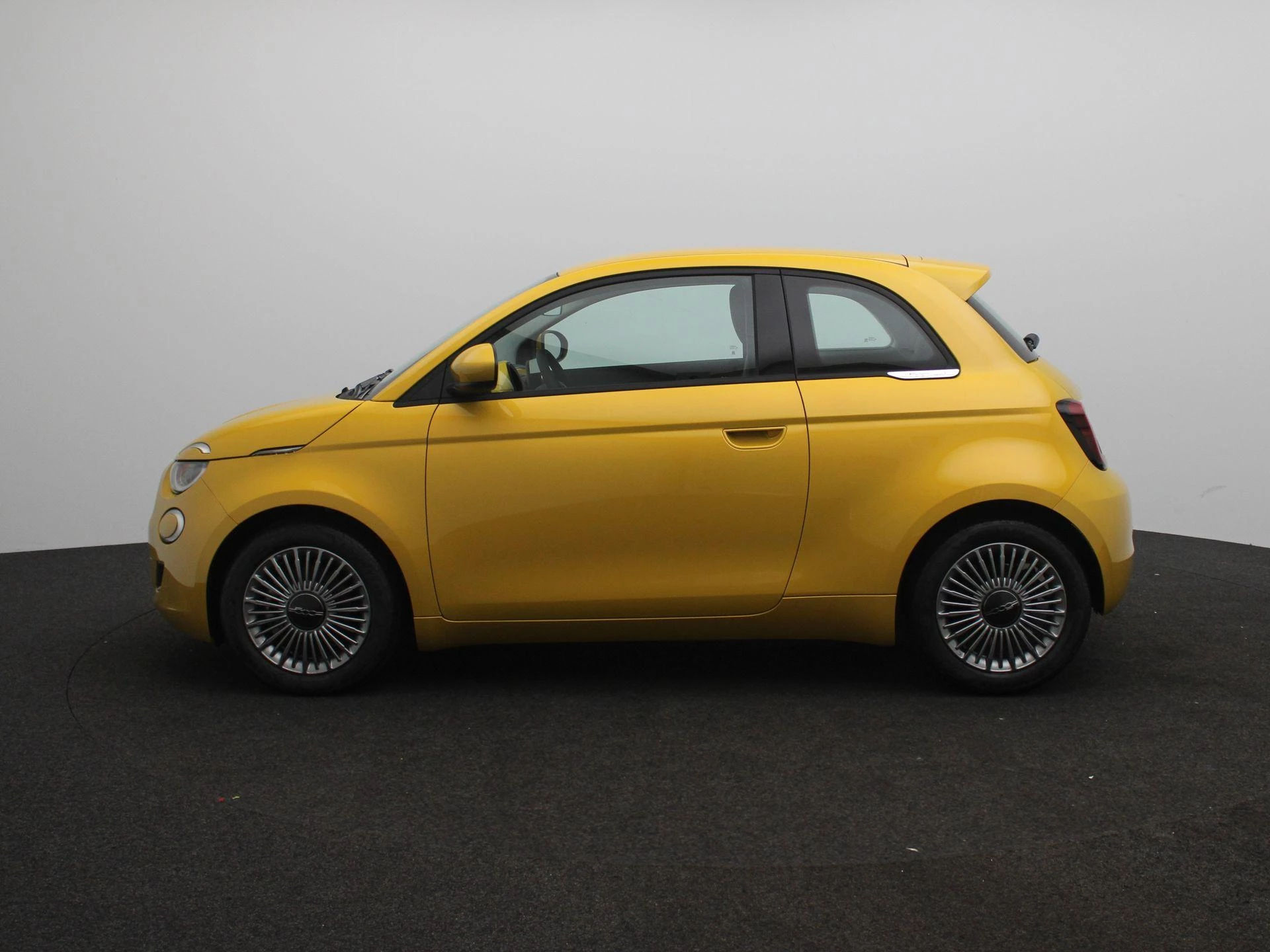 Fiat-500-image-3