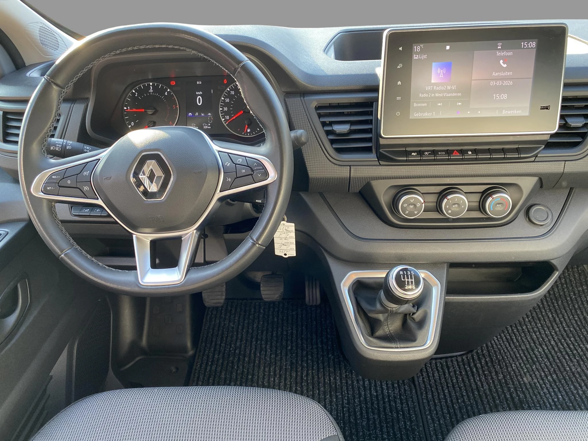 Renault-Trafic-image-11