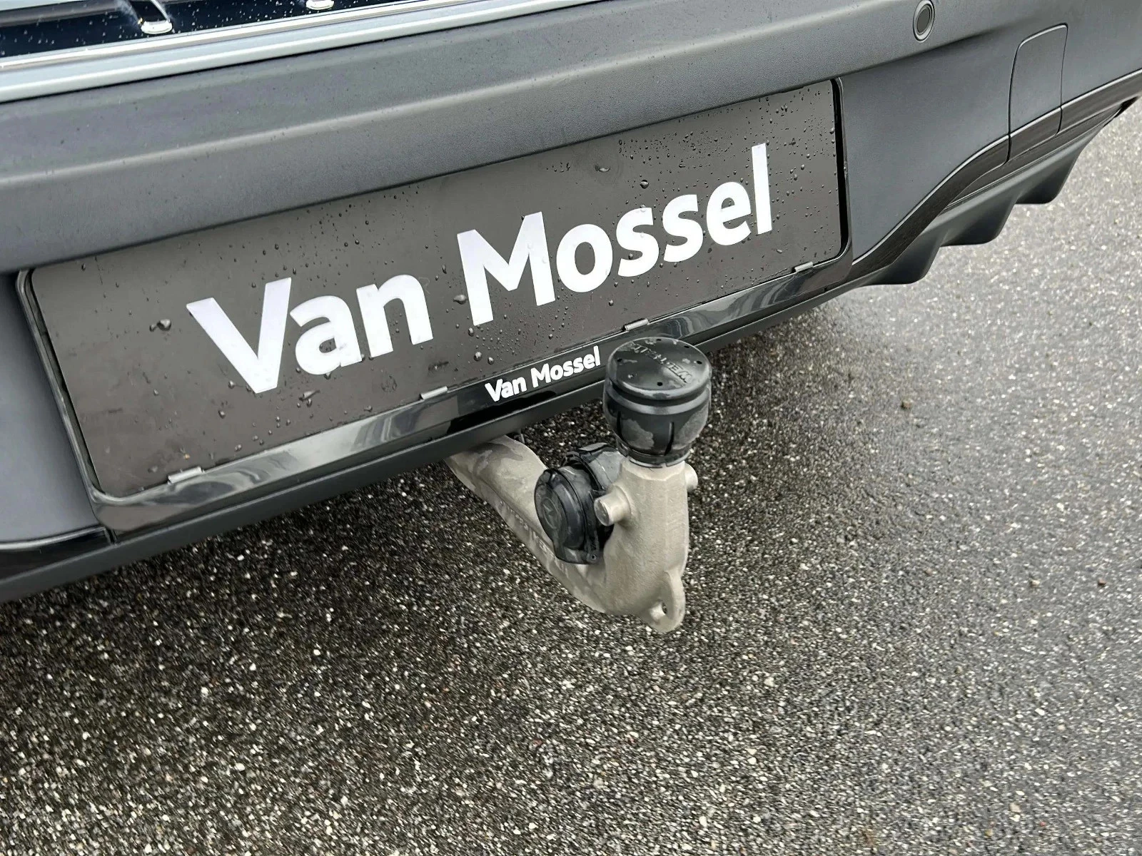 Mercedes-Benz-EQA-image-20