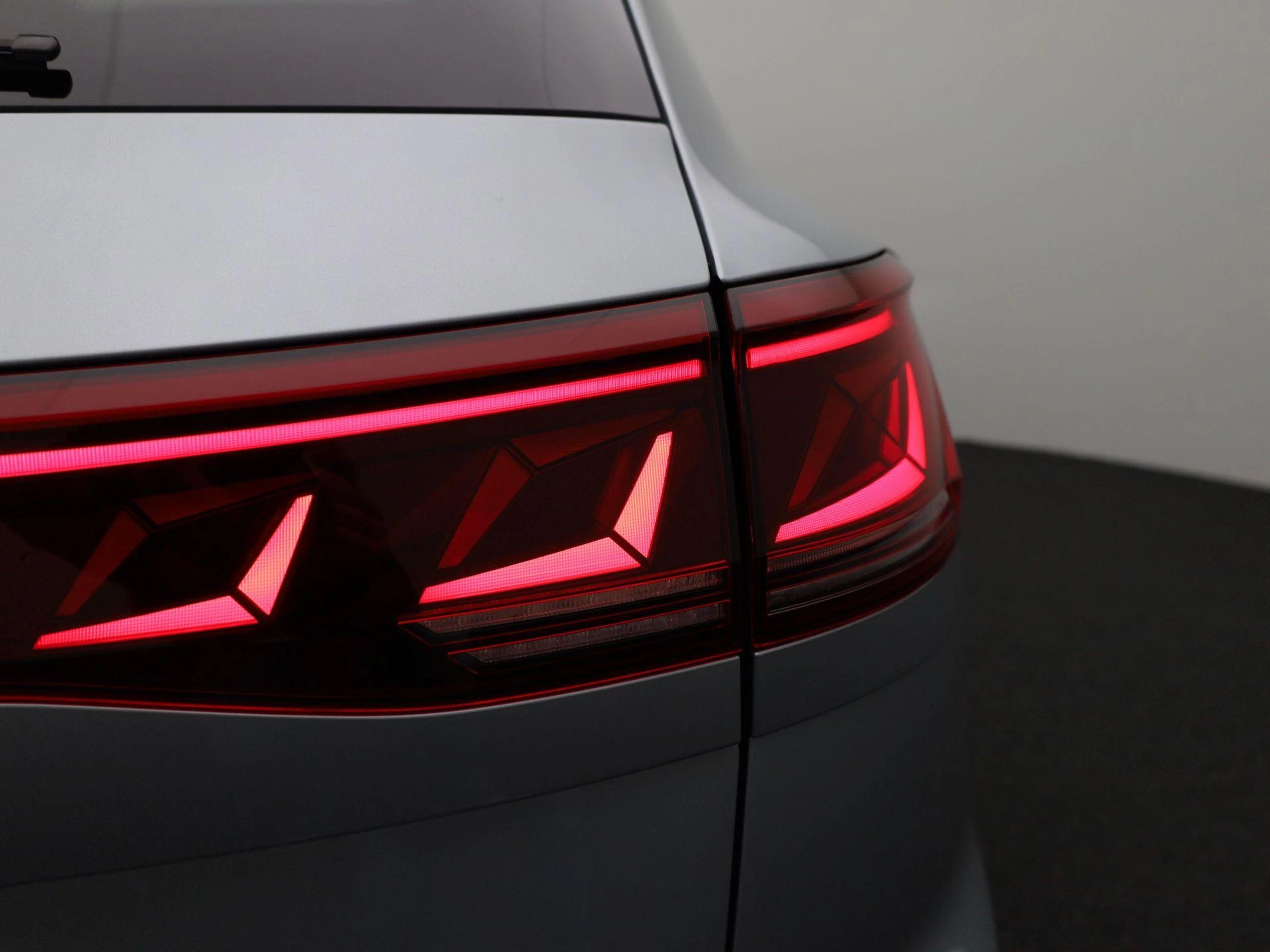 Volkswagen-Touareg-image-43