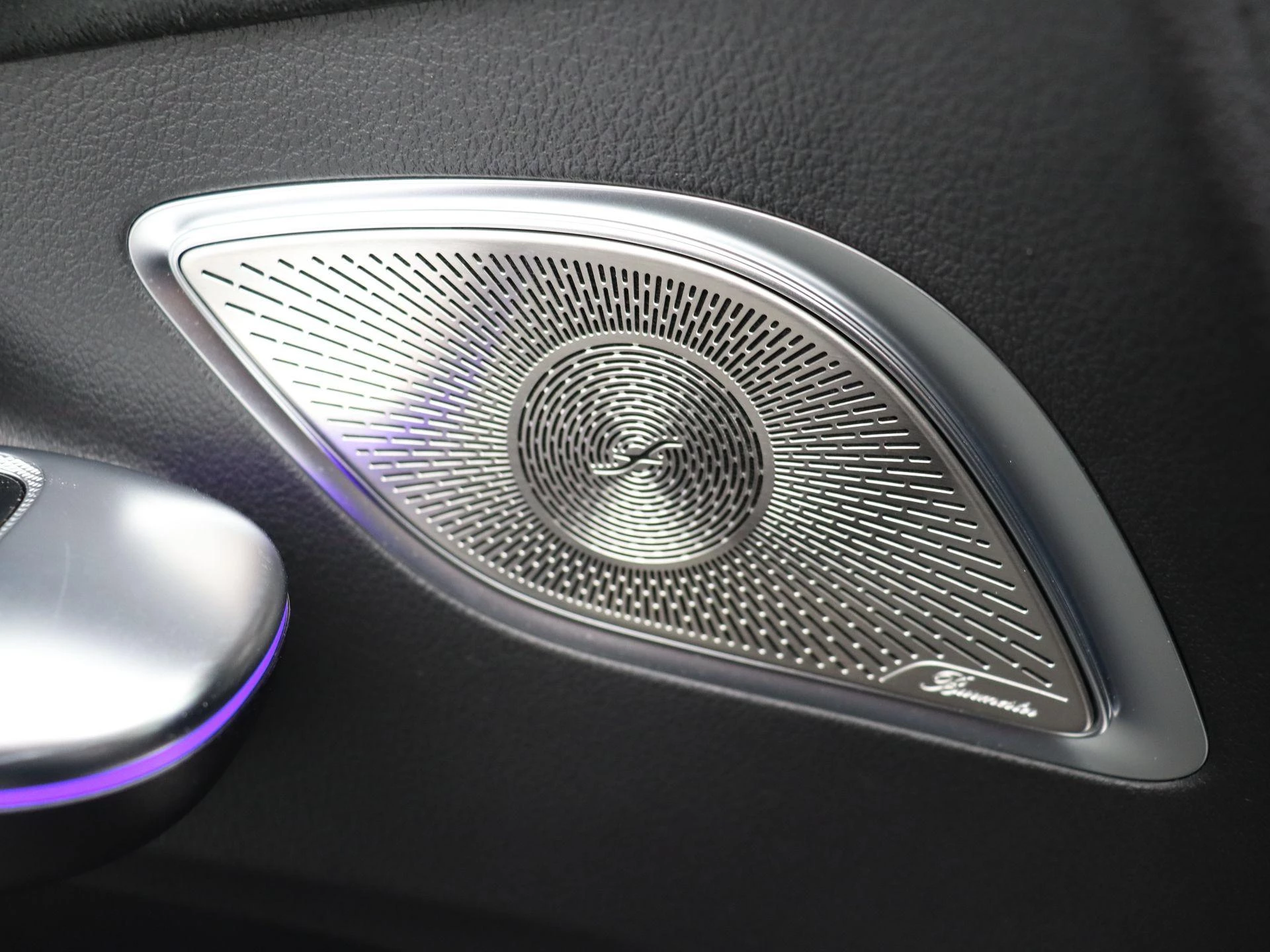 Mercedes-Benz EQE SUV 350+ Star Edition + PANO DAK + DIGITAL LIGHT + LEDER + HYPERSCREEN +