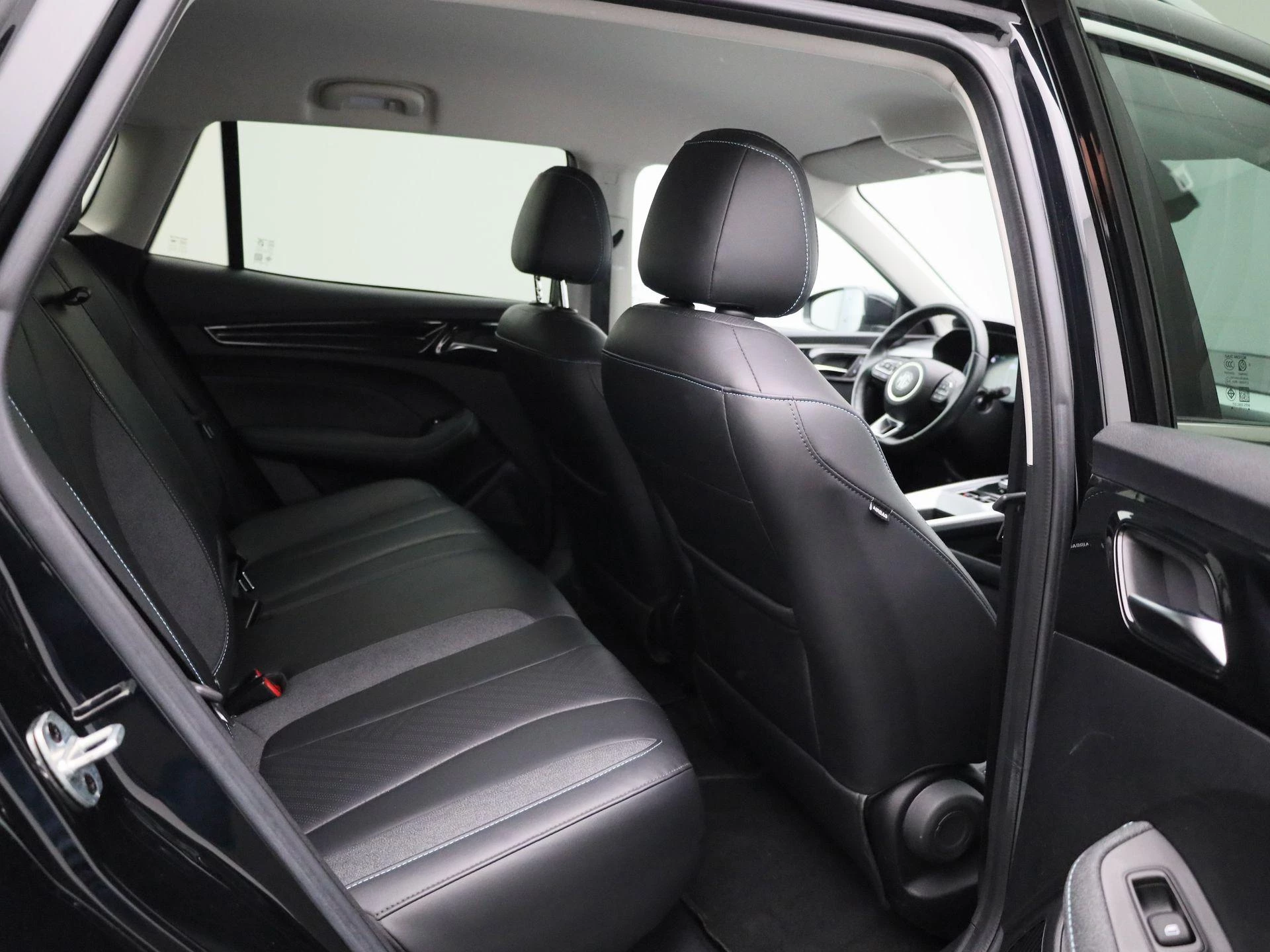 MG MG5 Electric Luxury Long Range 61 kWh