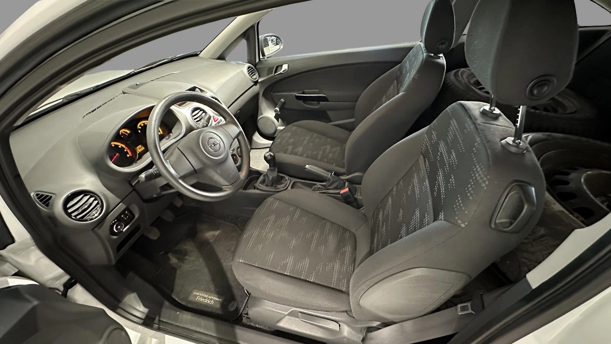 Opel Corsa 1.2 52kW Essentia