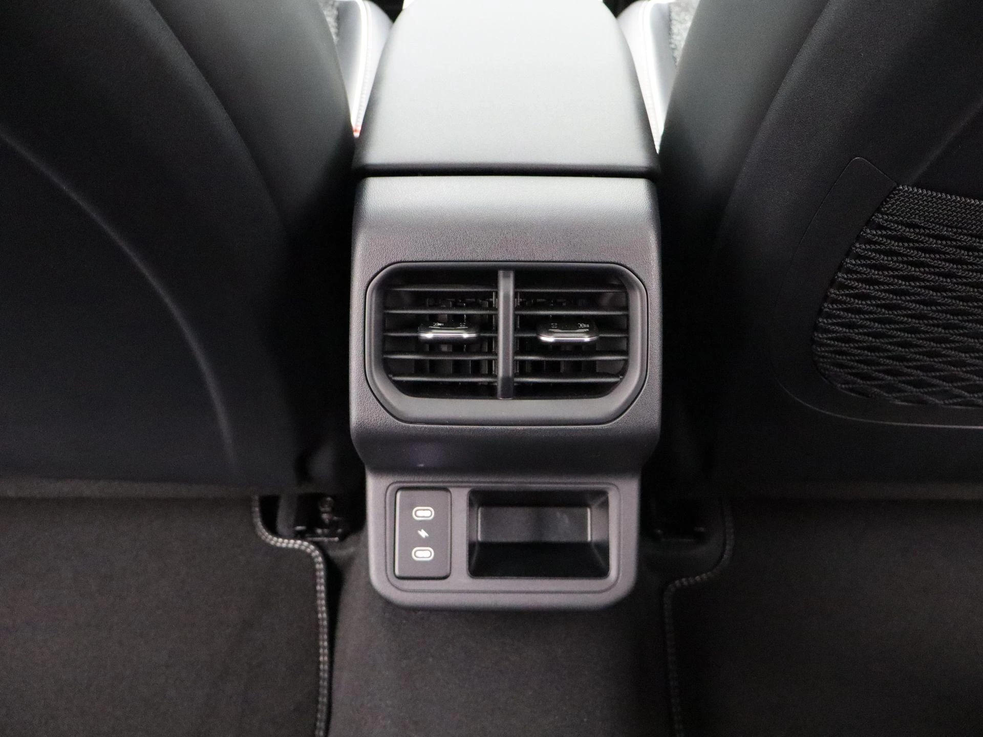 Kia-K4-image-36