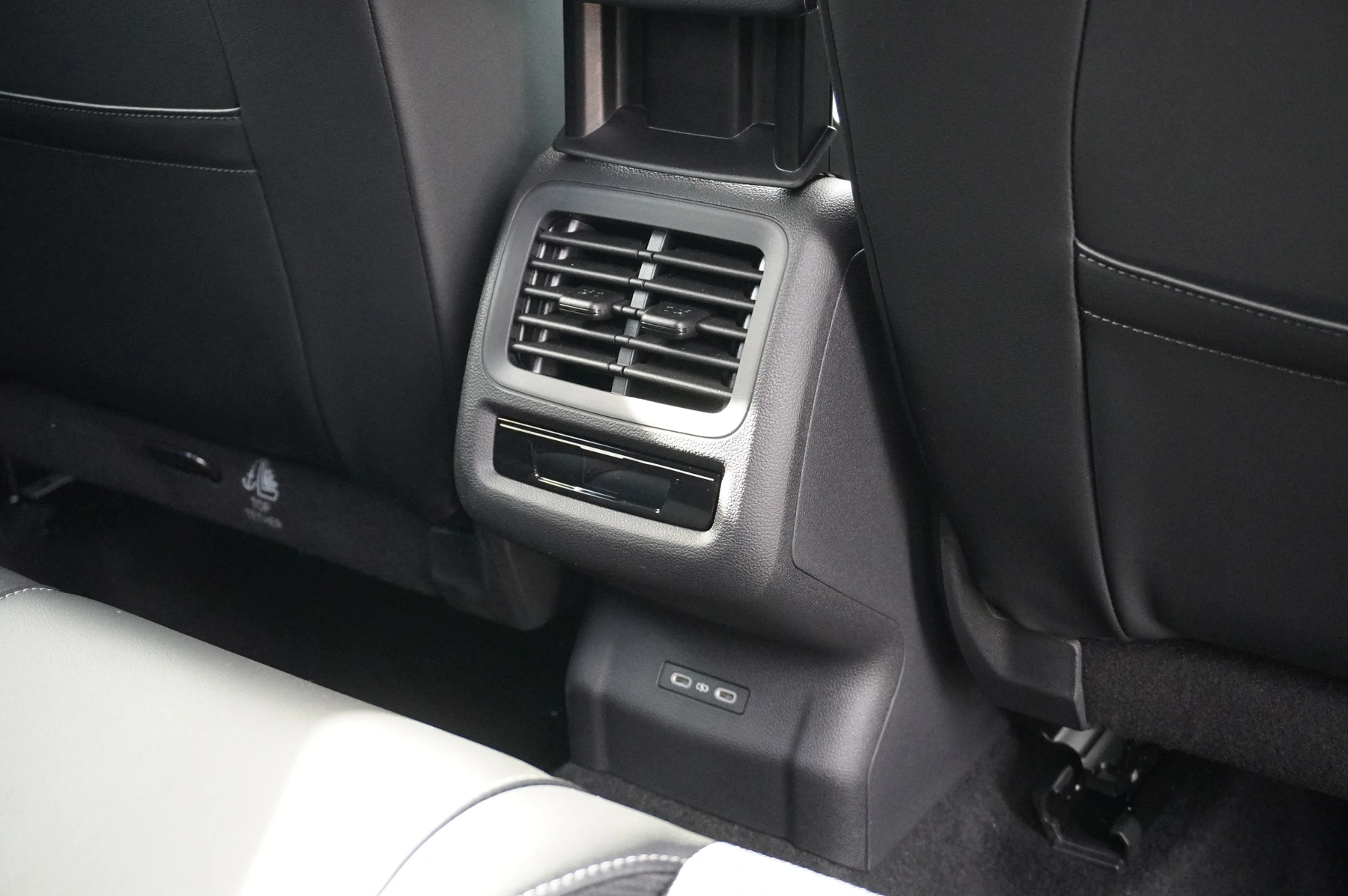 Volkswagen T-Roc 1.5 eTSI 150 R-Line 5dr DSG