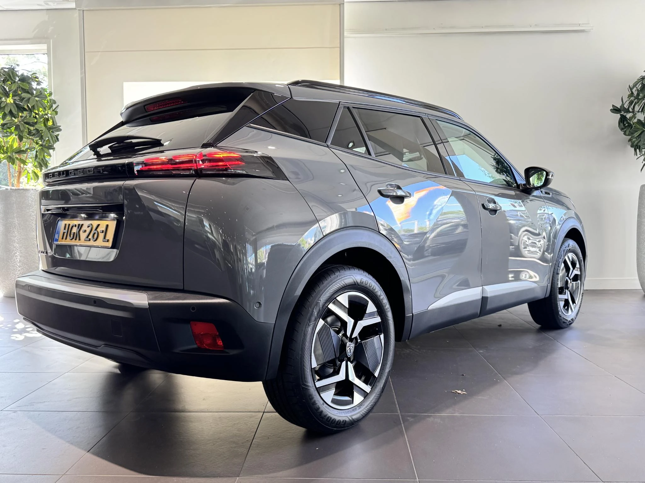 Peugeot e-2008 EV Allure Avantage 54 kWh