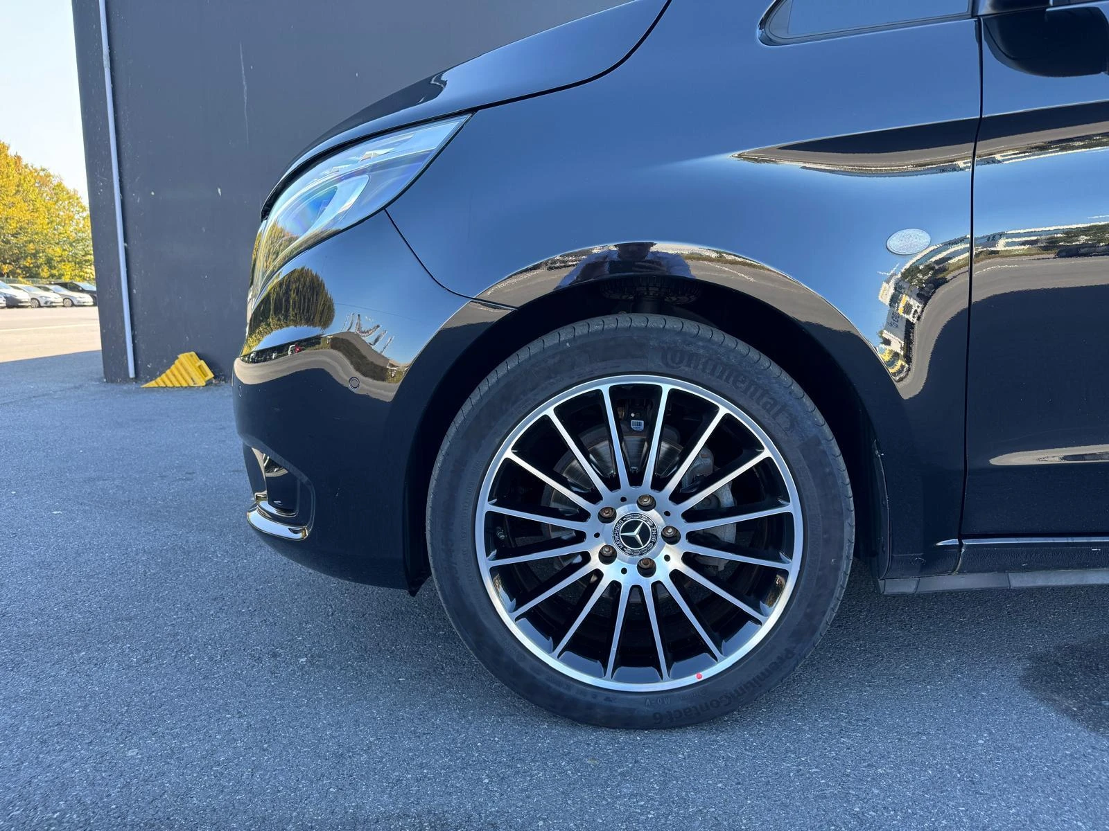 Mercedes-Benz-Vito-image-17