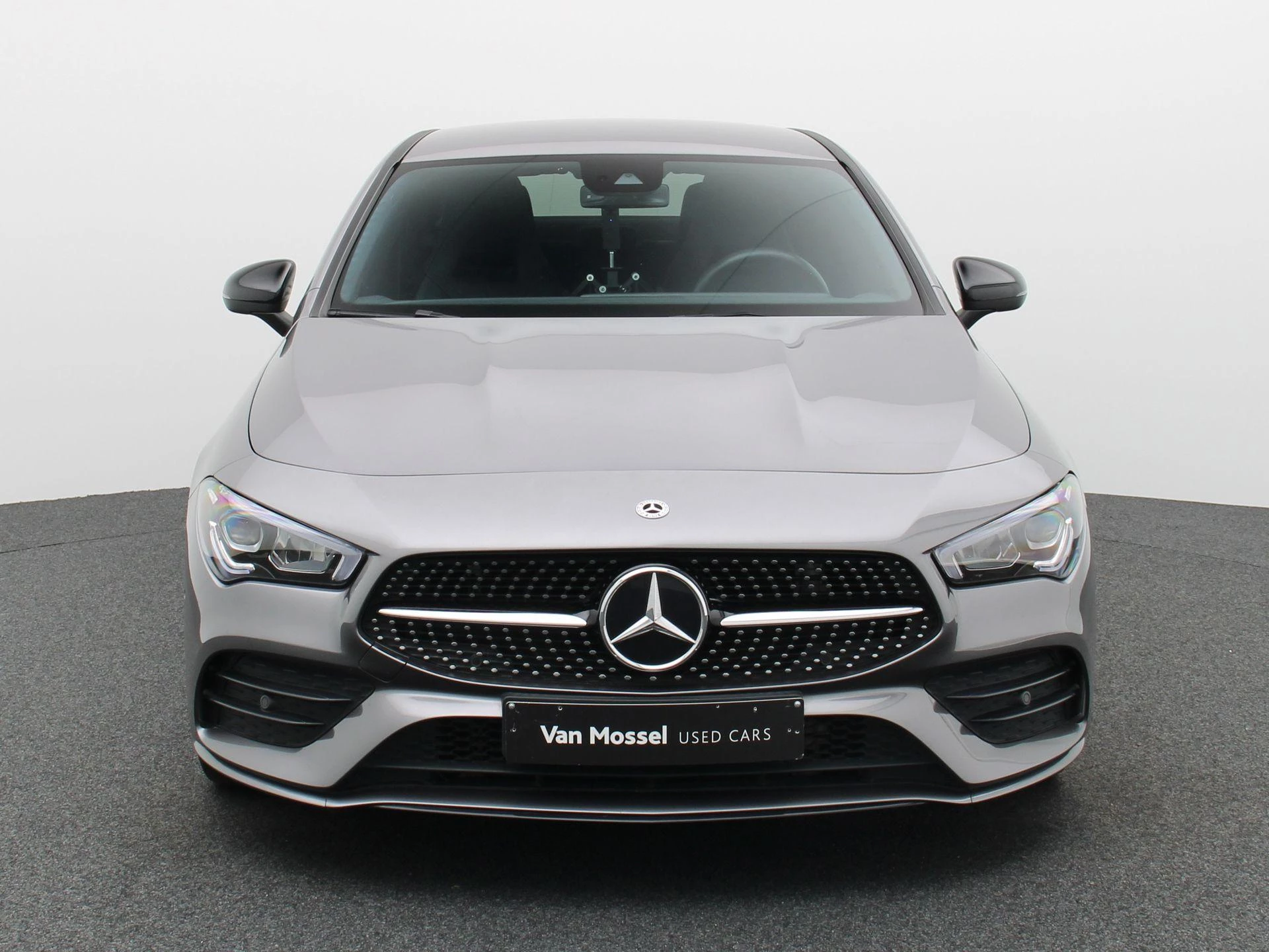 Mercedes-Benz CLA 180 AMG LINE + LEDER + NIGHTPAKKET + CAMERA + LED +