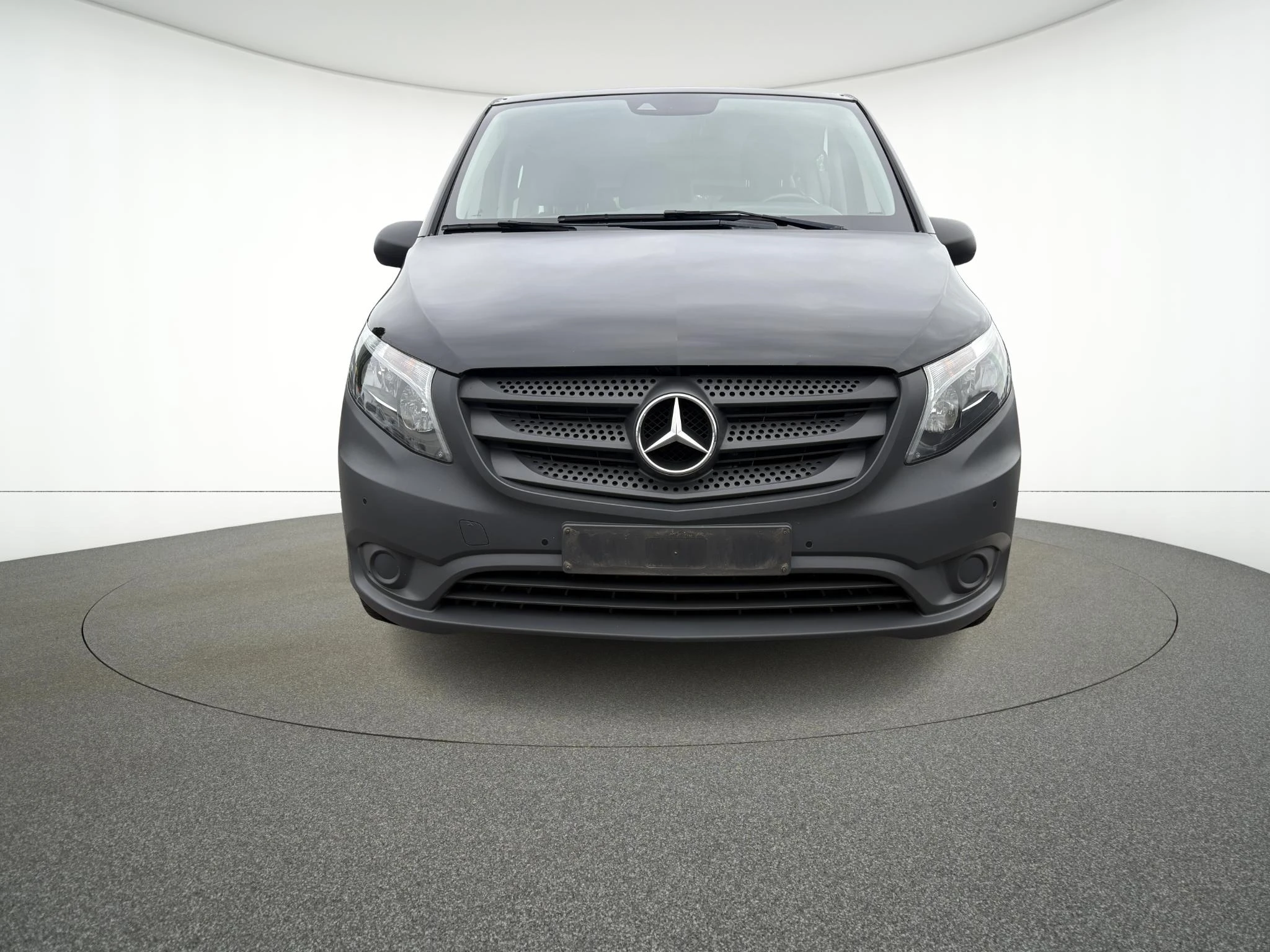 Mercedes-Benz-Vito-image-1