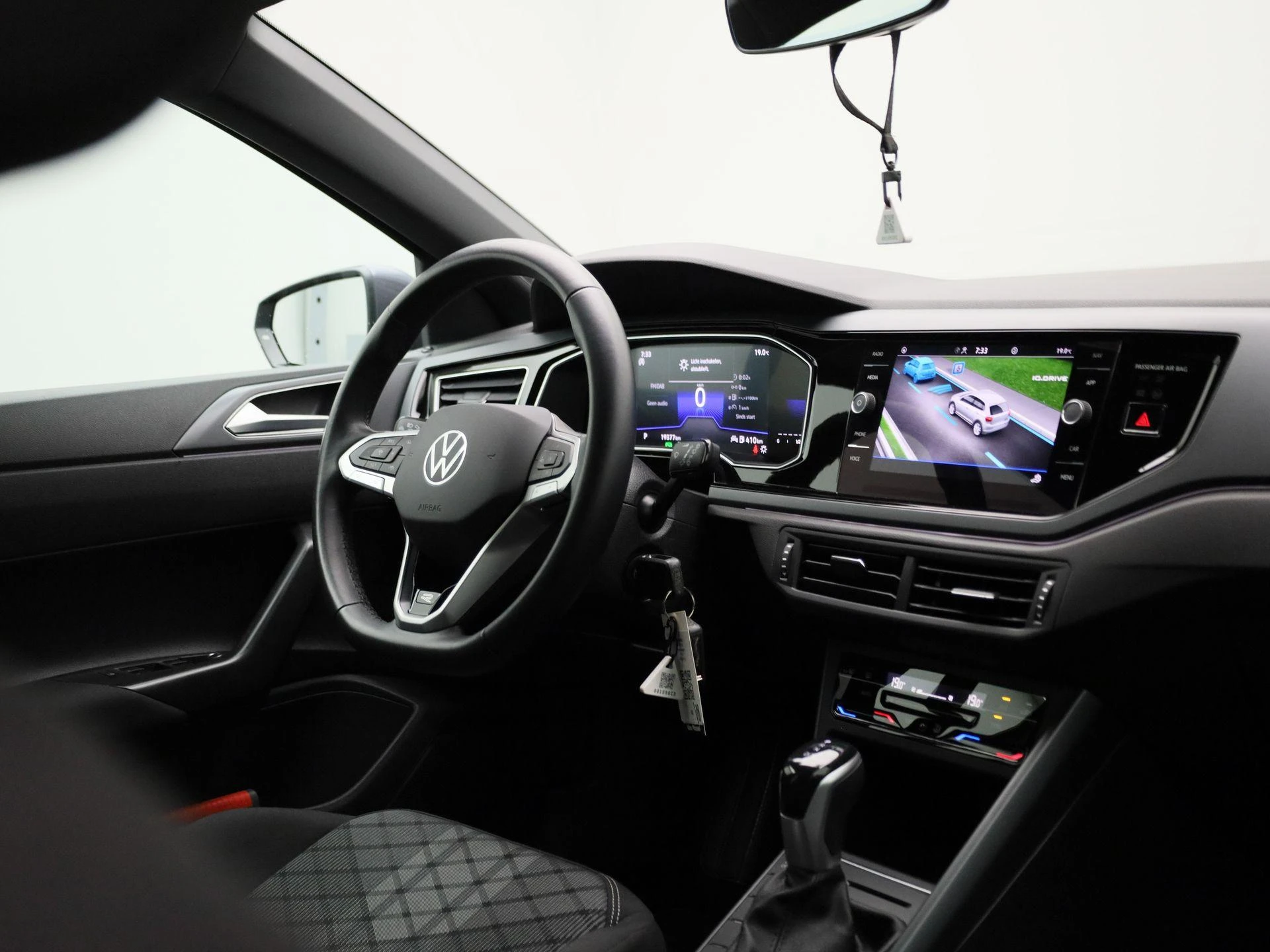 Volkswagen Polo - 32