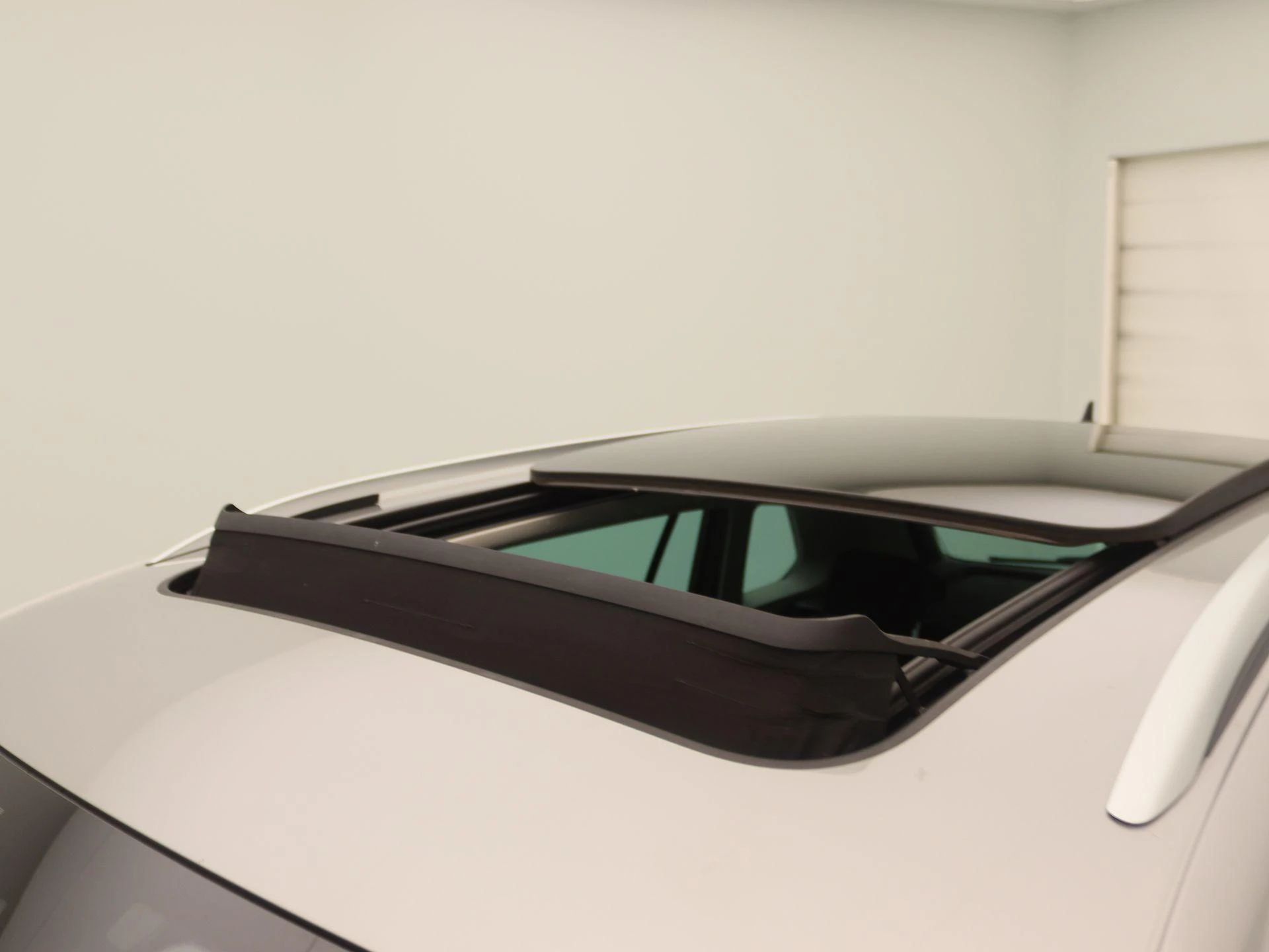 Volkswagen-Tiguan-image-17