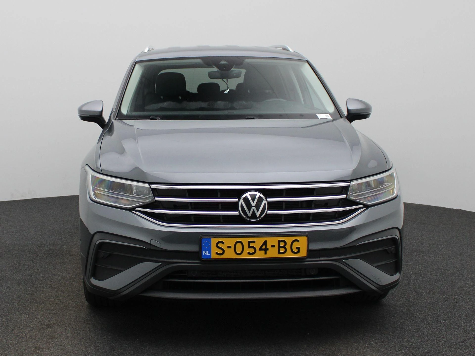 Volkswagen-Tiguan Allspace-image-2