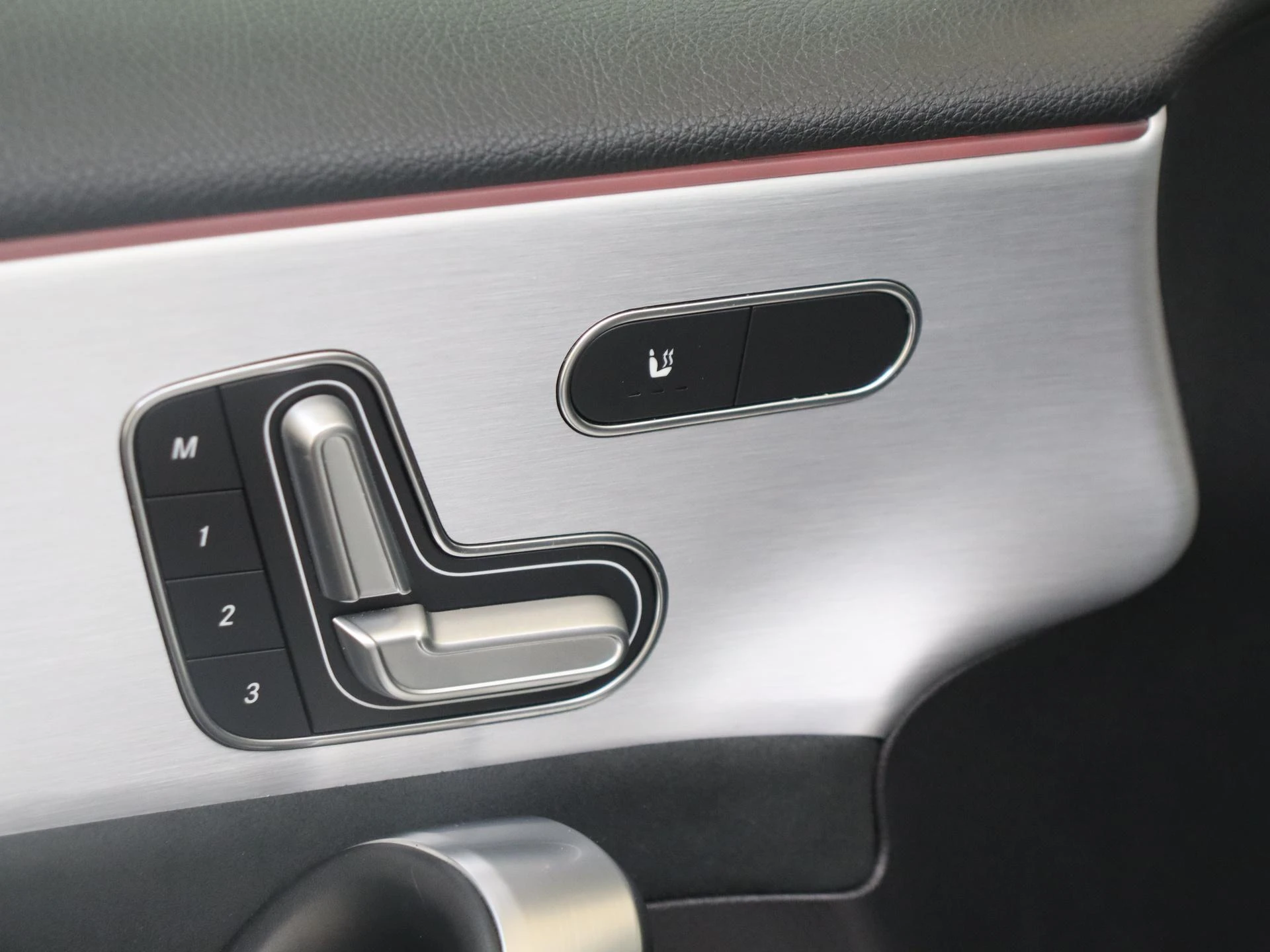 Mercedes-Benz-A-Klasse-image-25