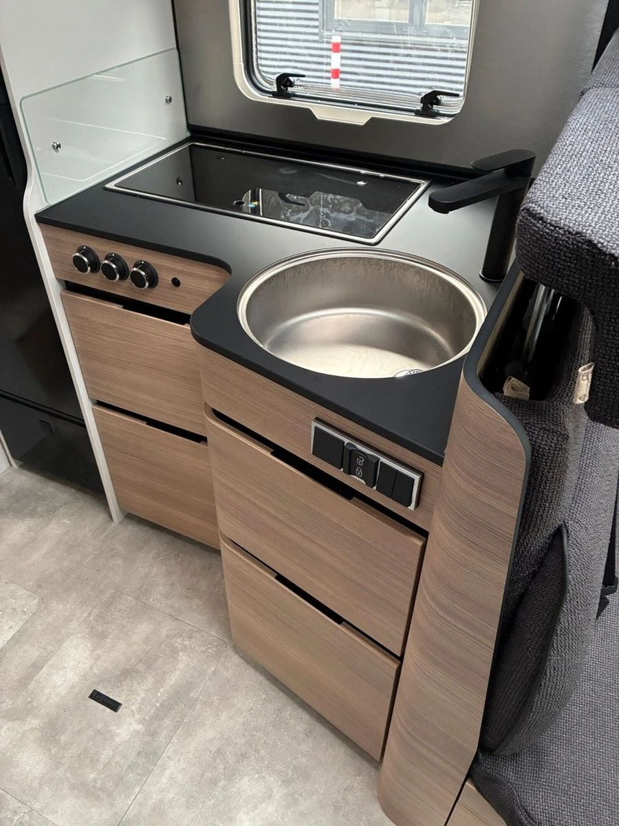 Hymer--image-12