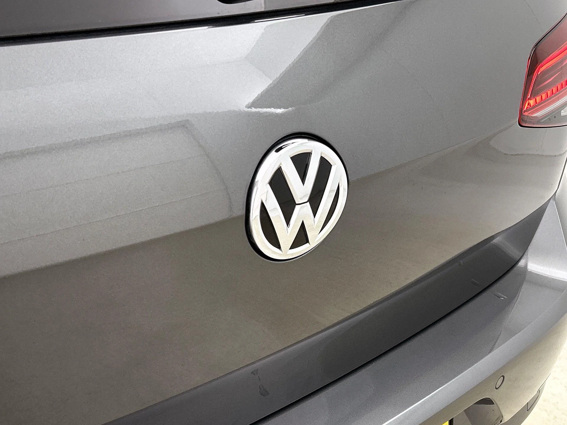 Volkswagen-Golf-image-10