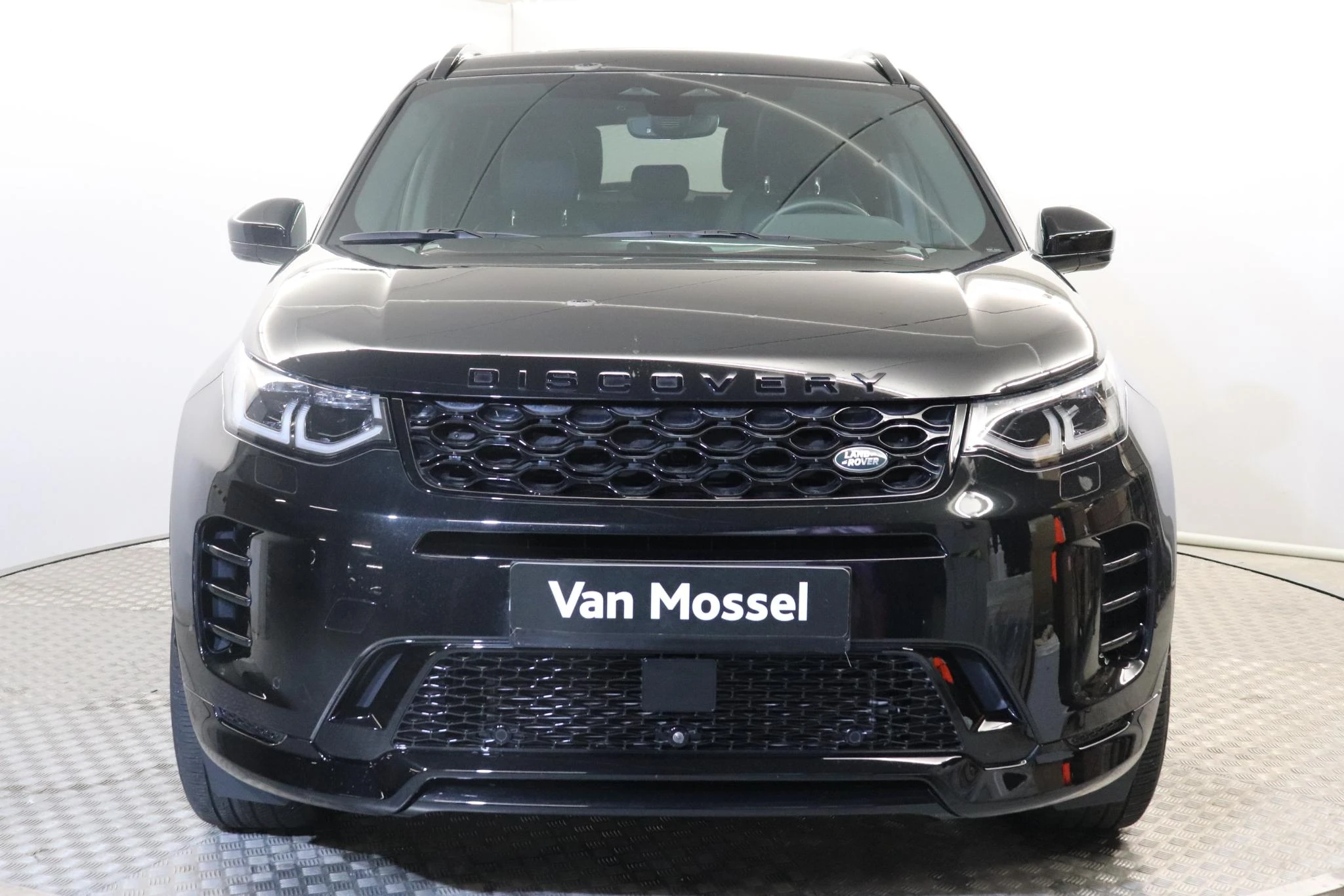Land Rover-Discovery Sport-image-1