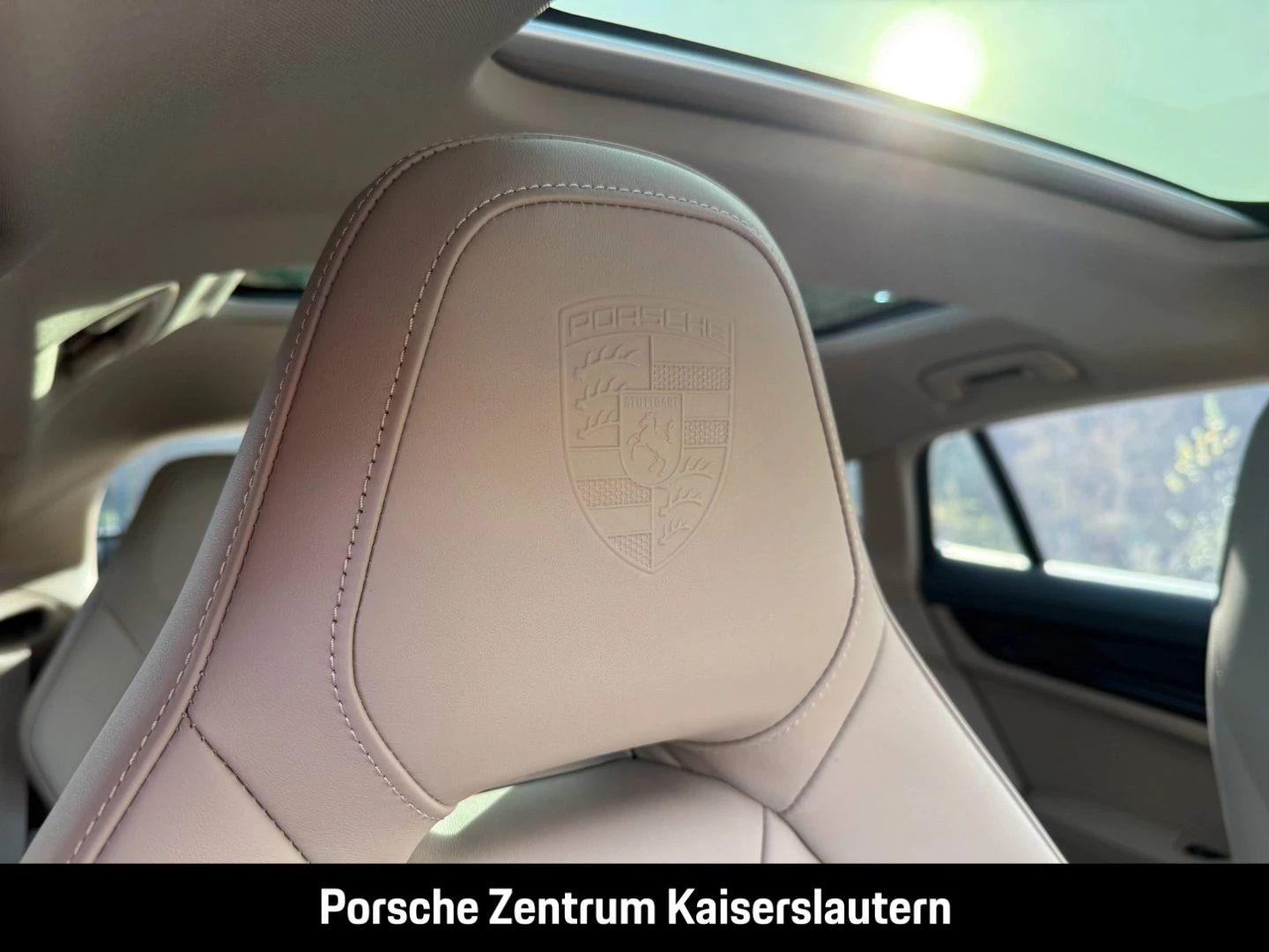 Porsche-Panamera-image-36