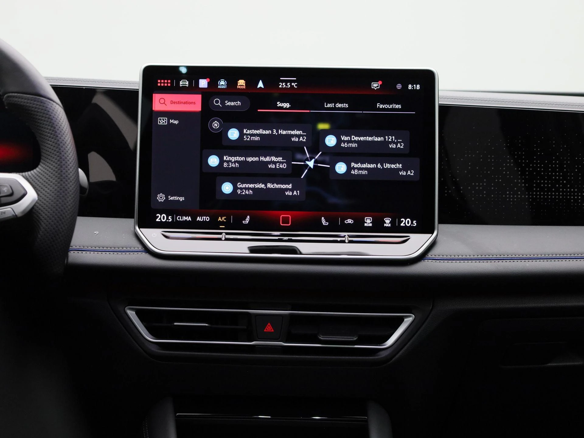 Volkswagen-Tiguan-image-7