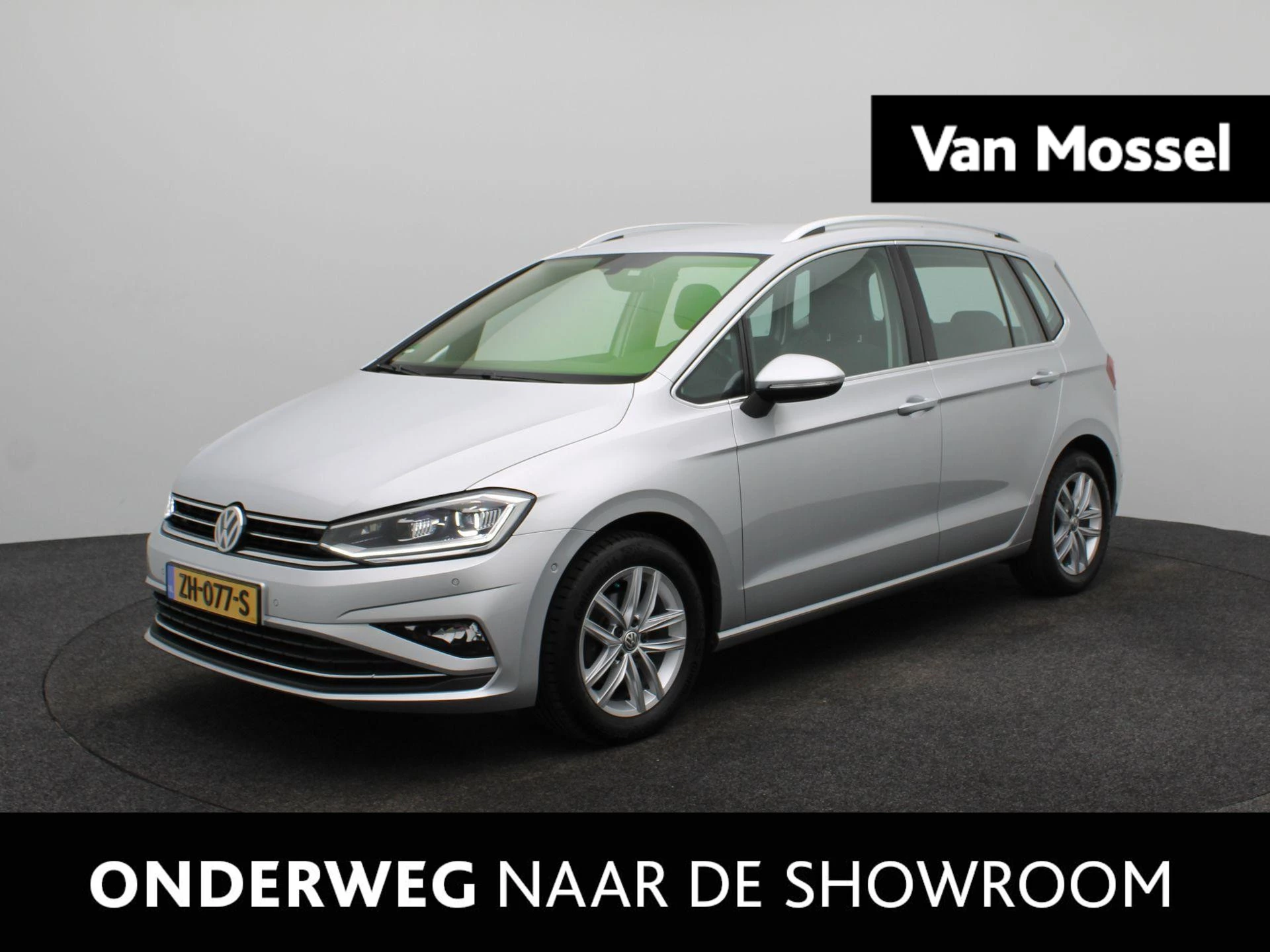 Volkswagen-Golf Sportsvan-image-0