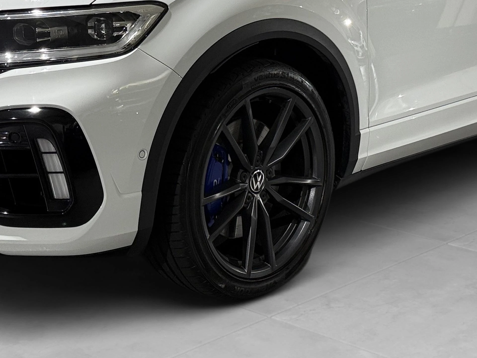 Volkswagen-T-Roc-image-20