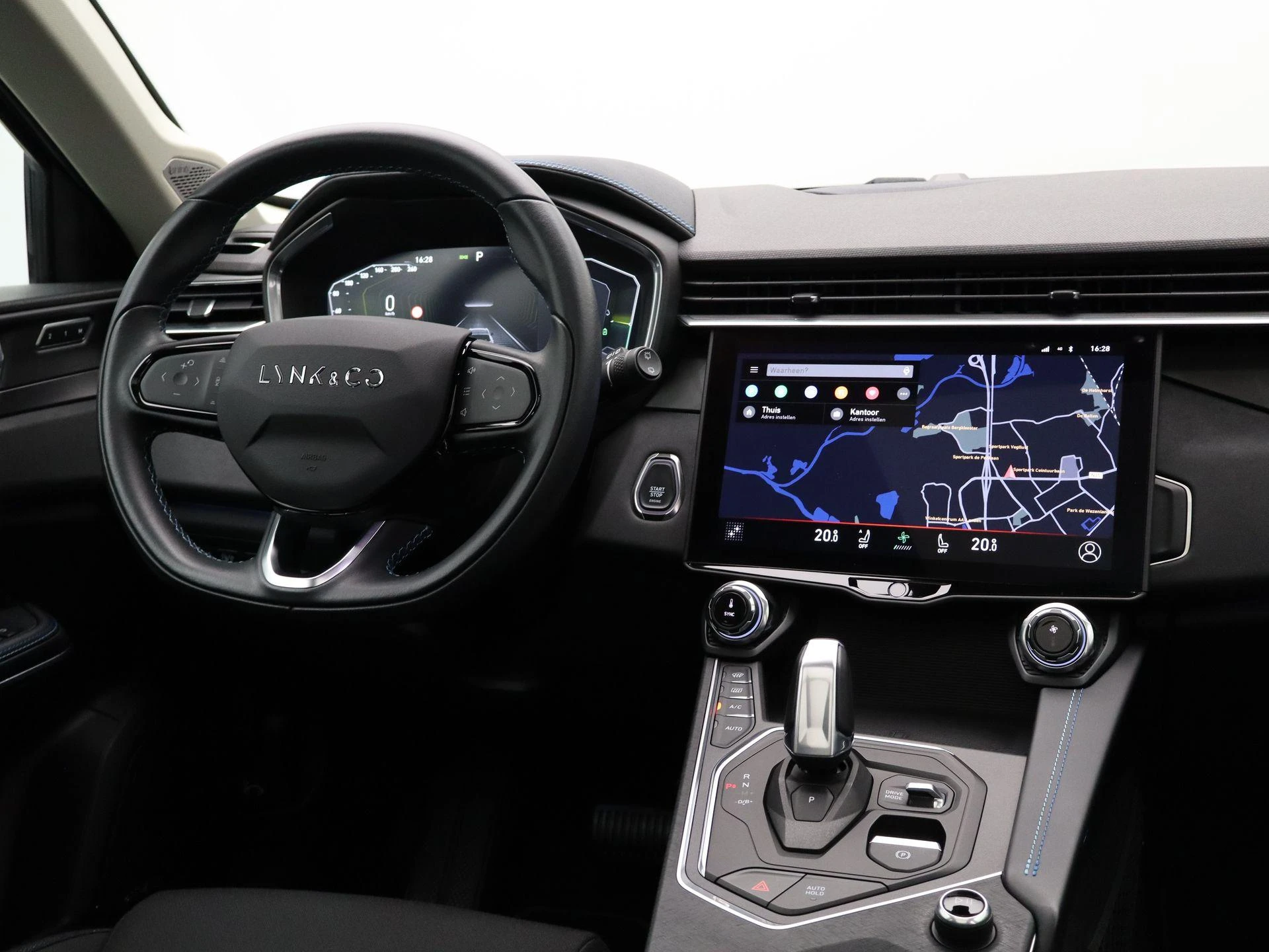 Lynk & Co-01-image-33