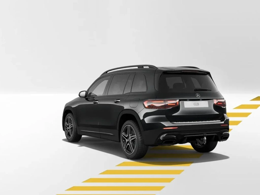 Mercedes-Benz-GLB 200 d-image-4