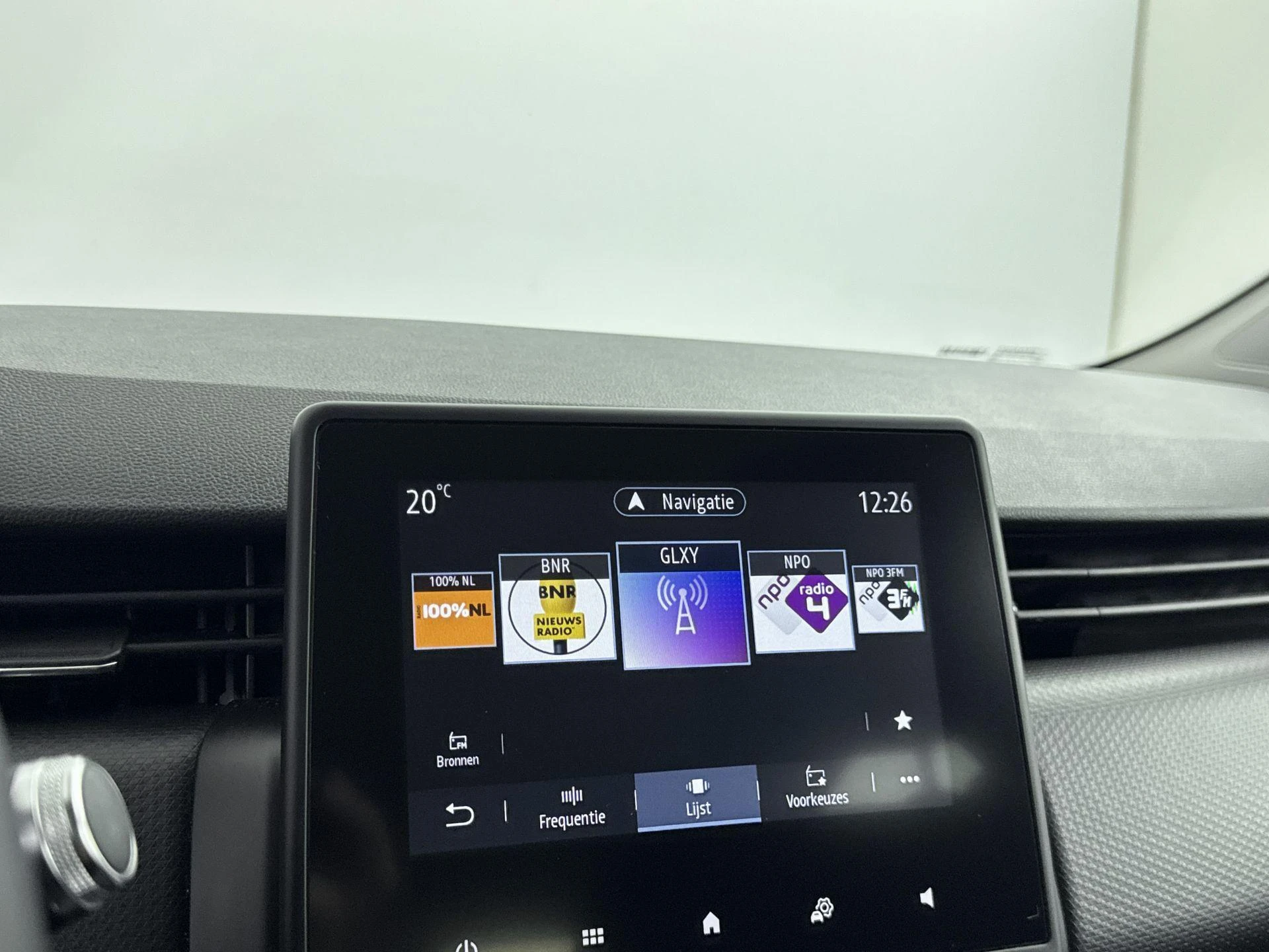 Renault-Clio-image-6