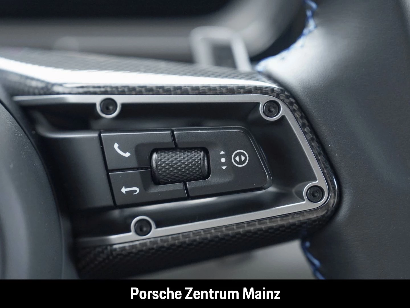 Porsche-Cayenne-image-27