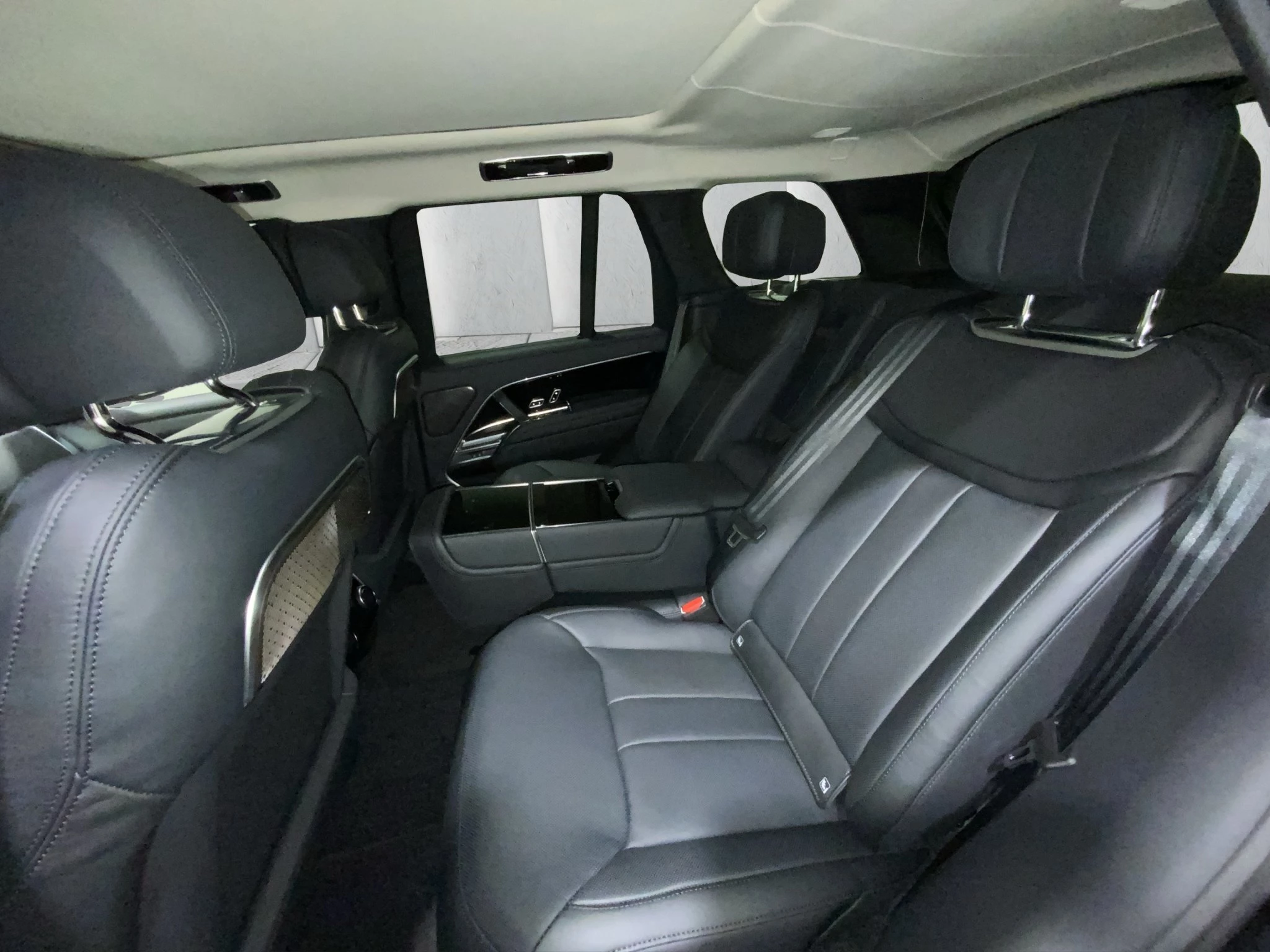 Land Rover Range Rover P550e Autobiography 22 Shadow | AHK