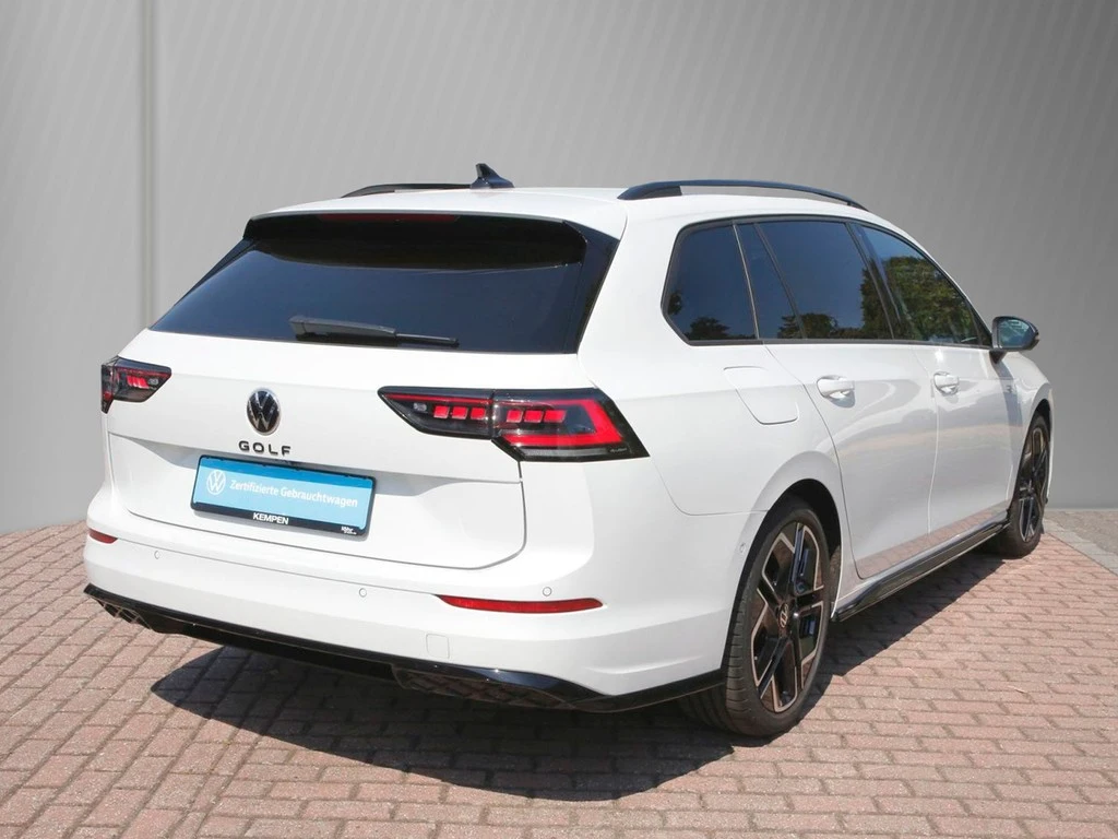 Volkswagen-Golf-image-3