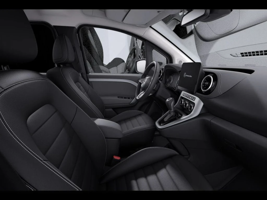 Mercedes-Benz-EQT 200-image-10