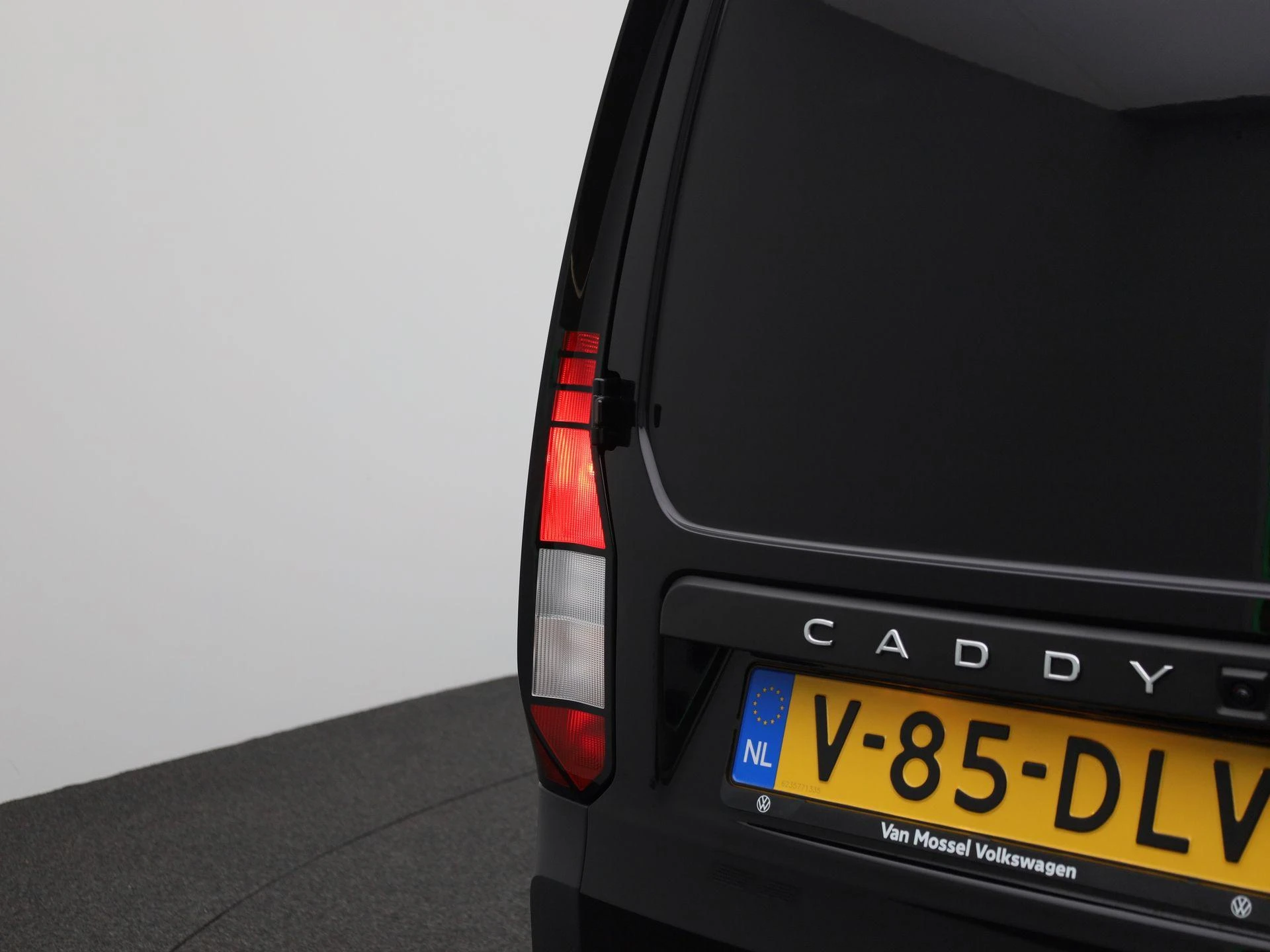 Volkswagen-Caddy-image-31