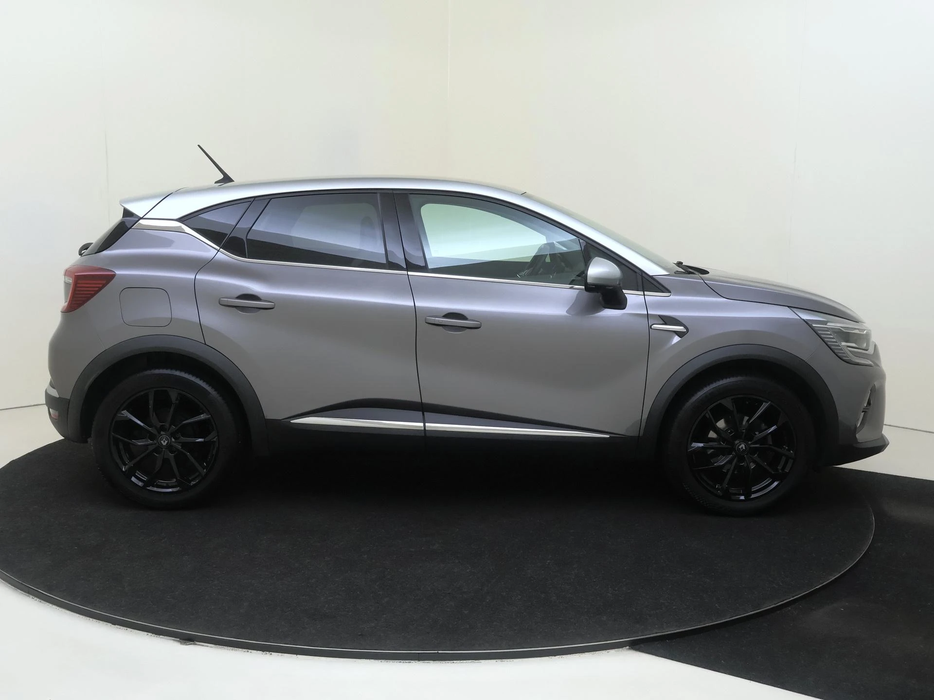 Renault-Captur-image-8