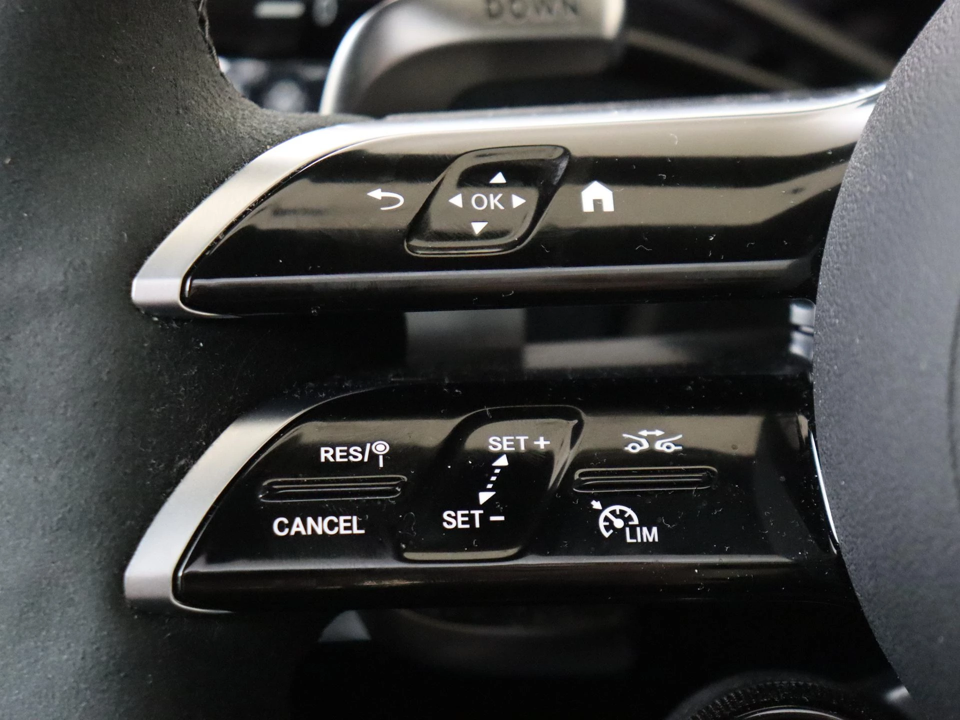 Mercedes-Benz-E-Klasse-image-19