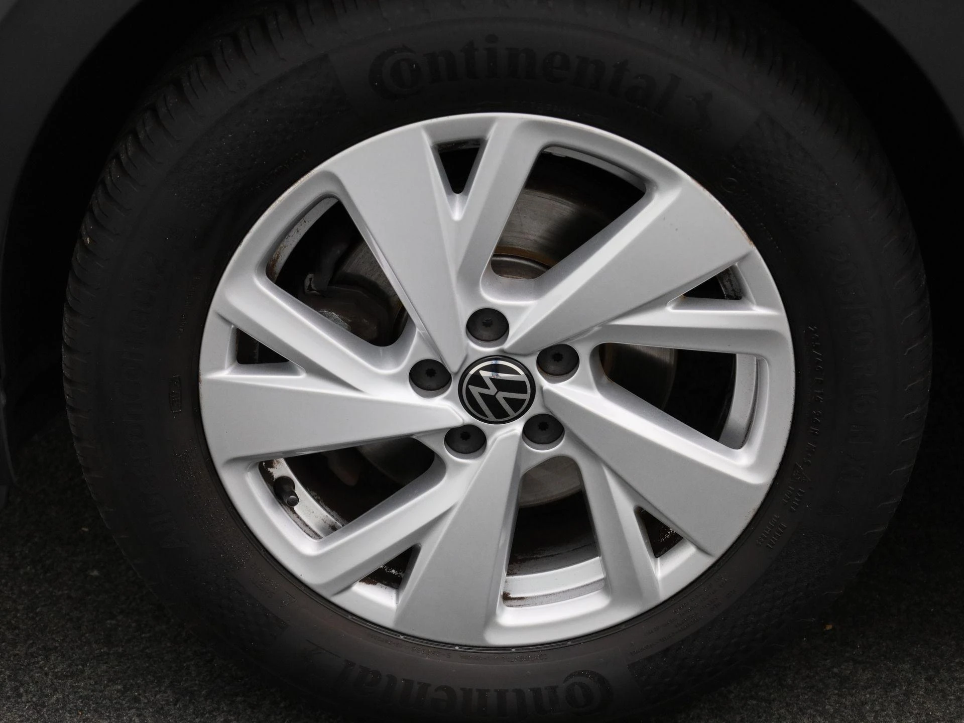 Volkswagen-Taigo-image-11