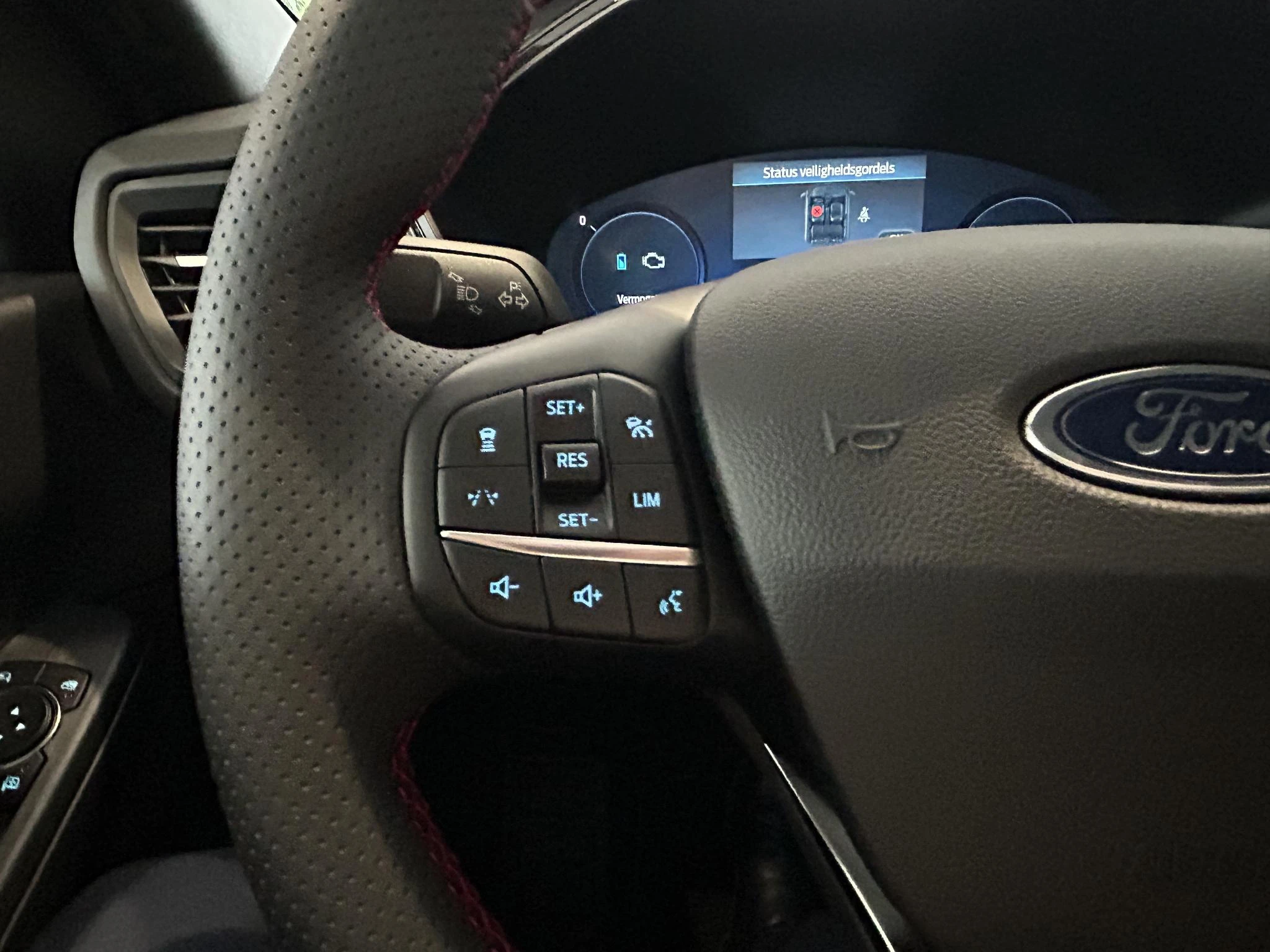 Ford-Kuga-image-13