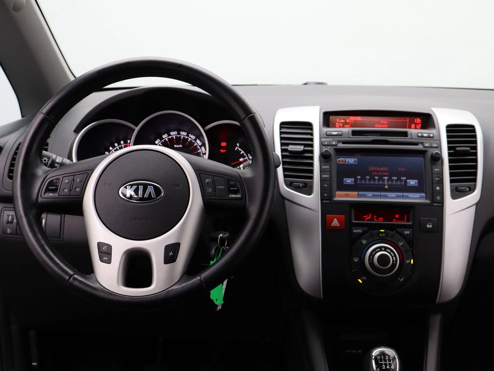 Kia-Venga-image-9