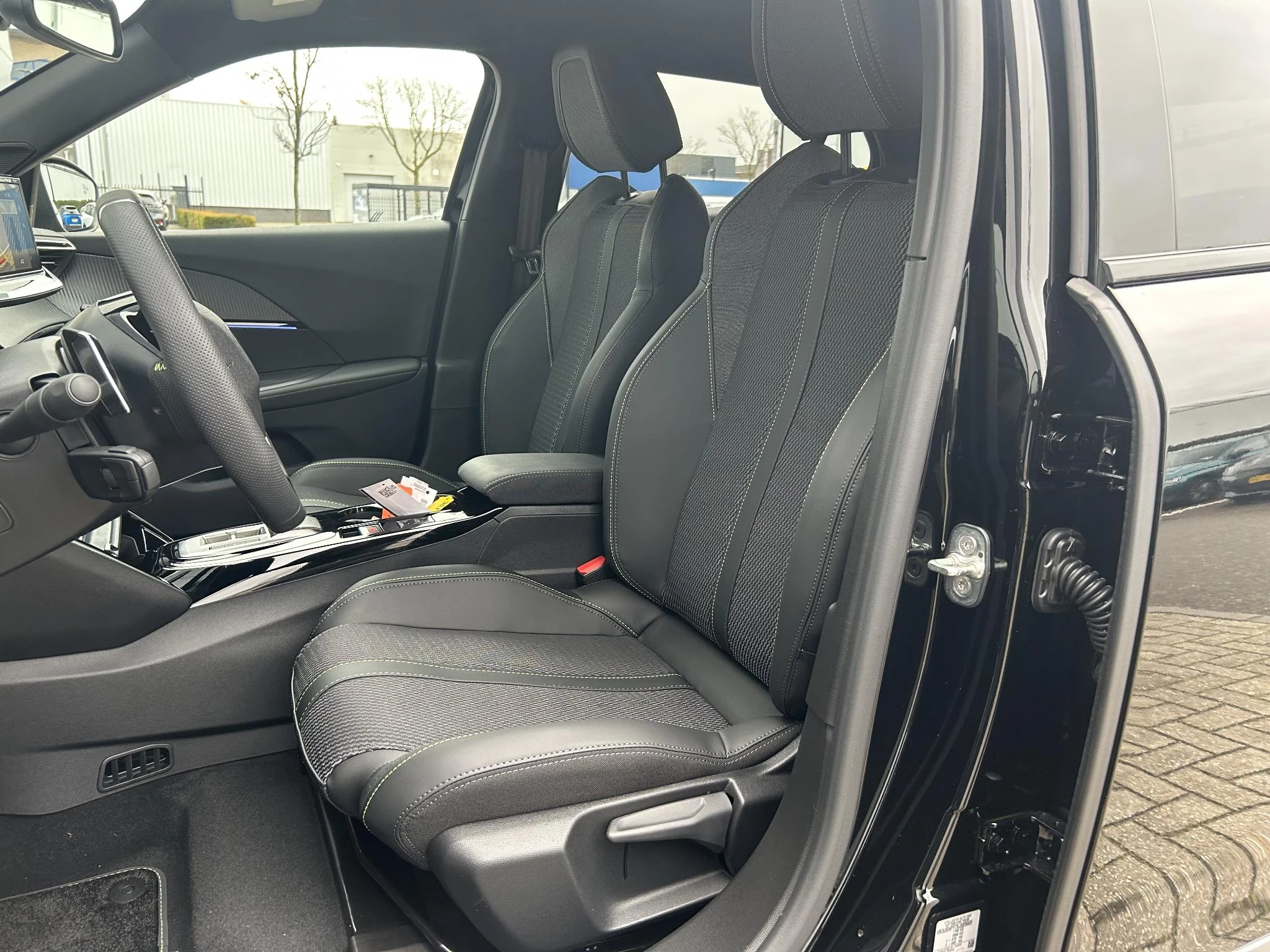 Peugeot-2008-image-20