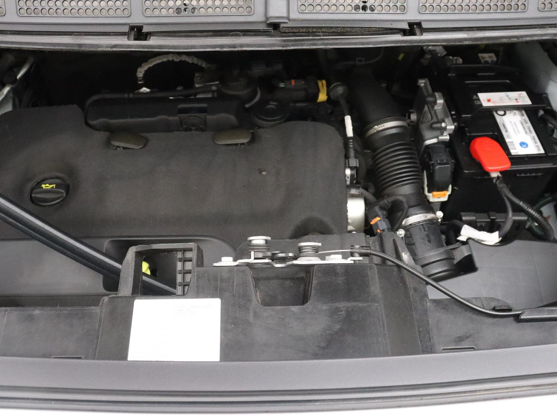 Opel-Vivaro-image-10