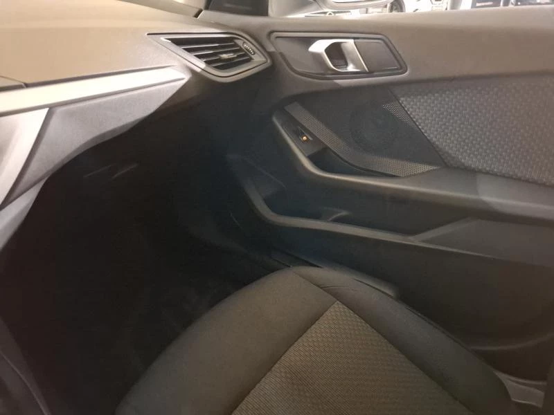 BMW-Série 1-image-8