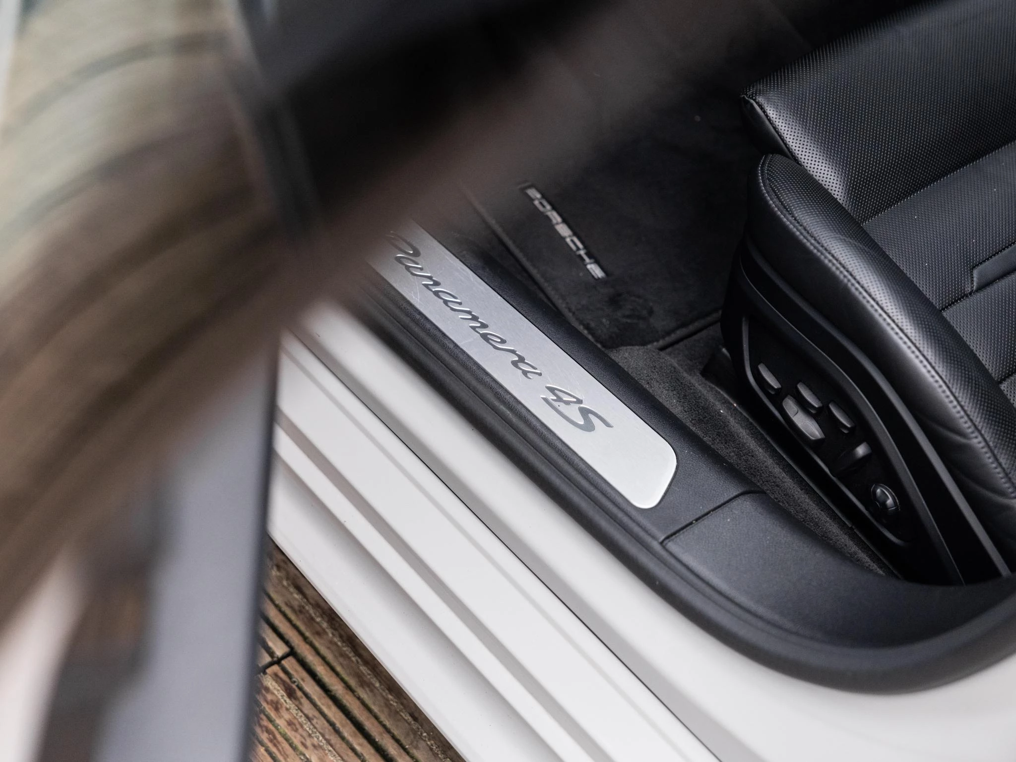 Porsche-Panamera-image-20