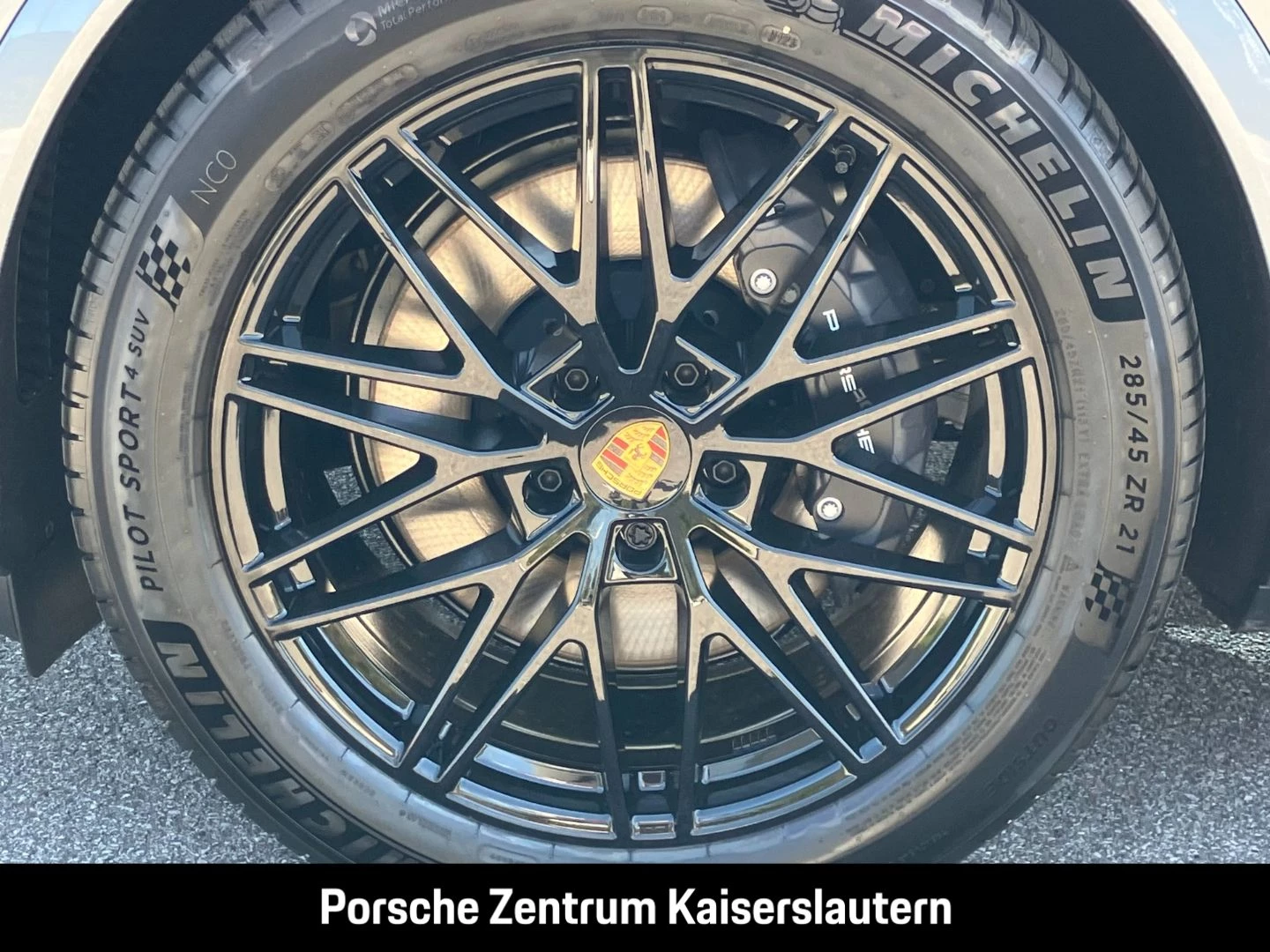 Porsche-Cayenne-image-10