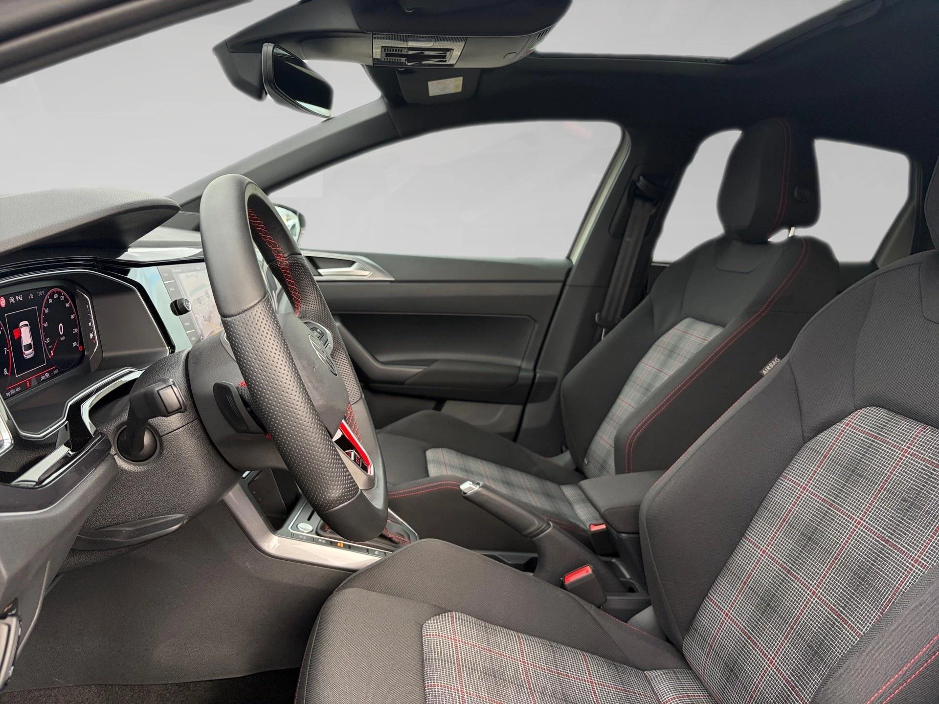 Volkswagen-Polo-image-3