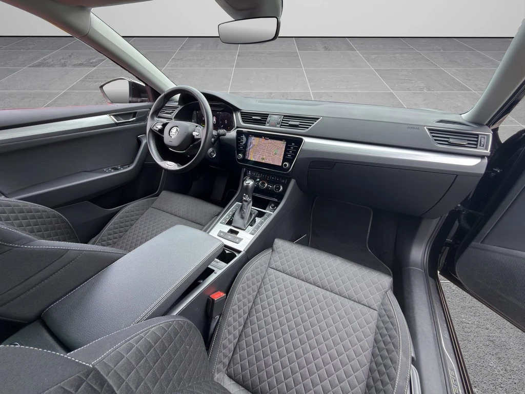 Škoda Superb Combi 1.4 iV Ambition *NAVI*STANDHEIZUNG*LED*
