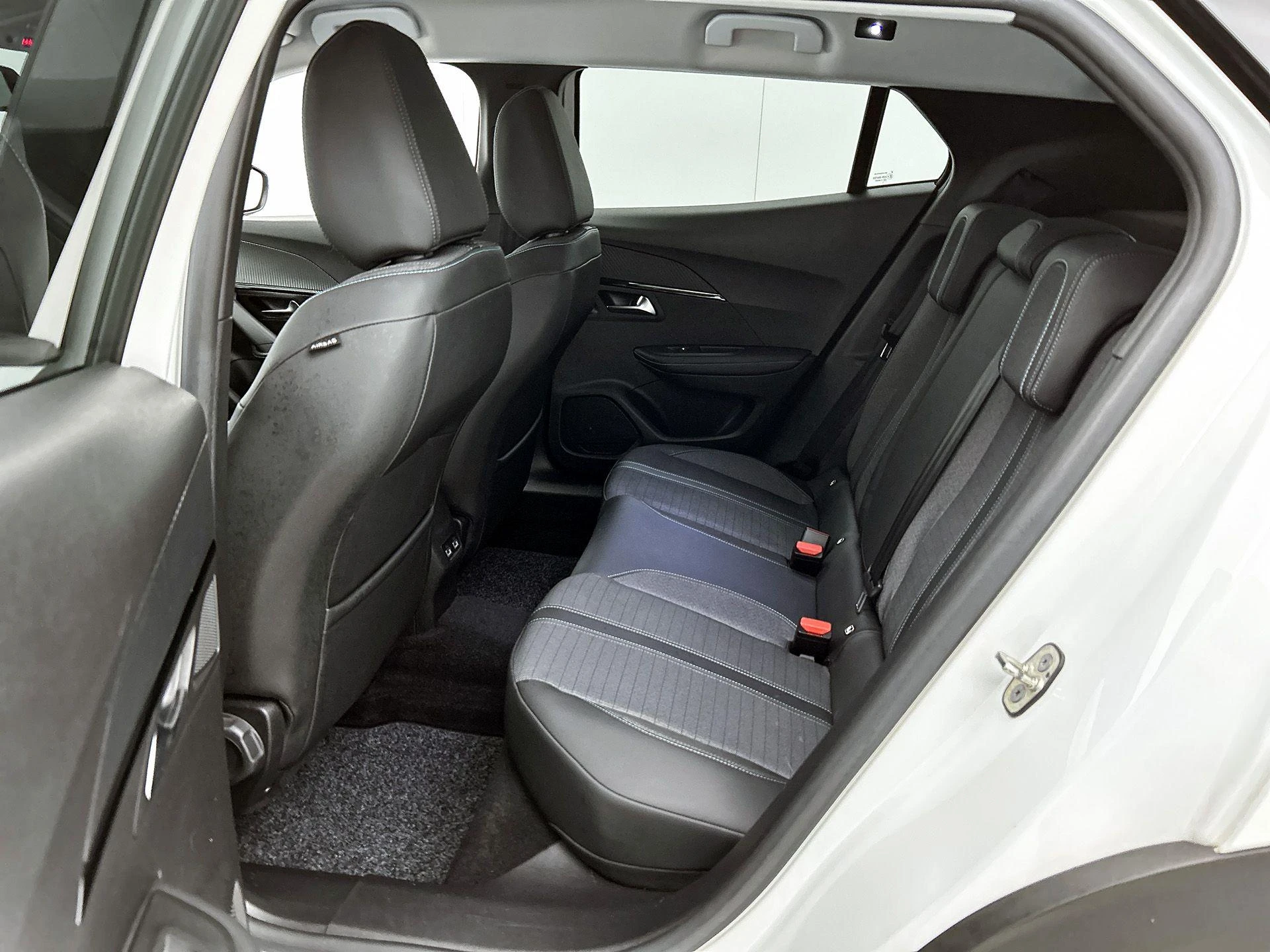 Peugeot-2008-image-26